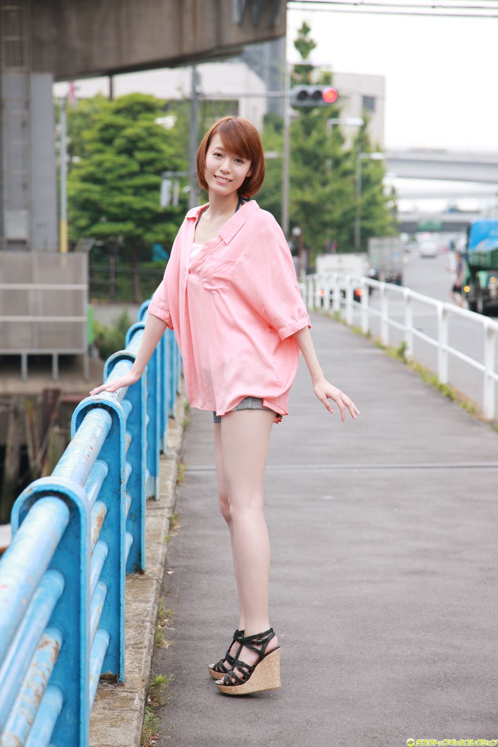 綱島恵里香《極上スレンダーお姉さんの生肌に急接近》 [DGC] NO.1054