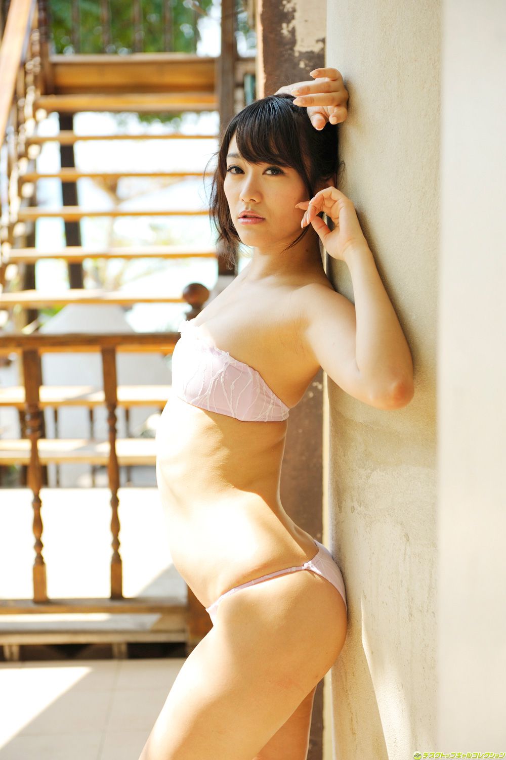 西野翔《ルックス抜群!ビーチで輝く女神のヒップ》 [DGC] NO.1058