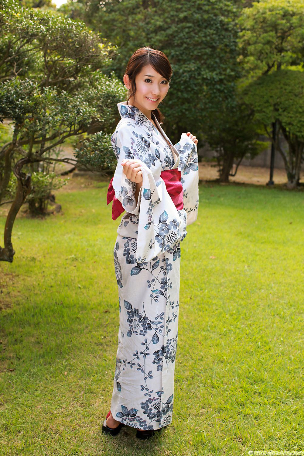 小原春香《清純でセクシーなアンバランスな魅力》 [DGC] NO.1061