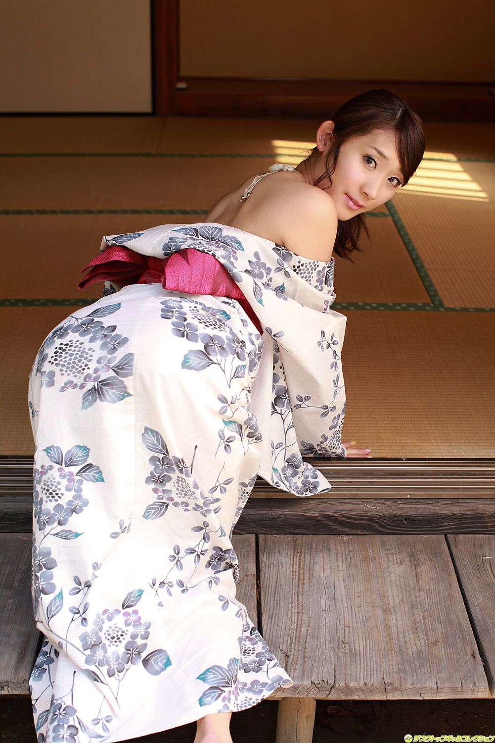 小原春香《清純でセクシーなアンバランスな魅力》 [DGC] NO.1061
