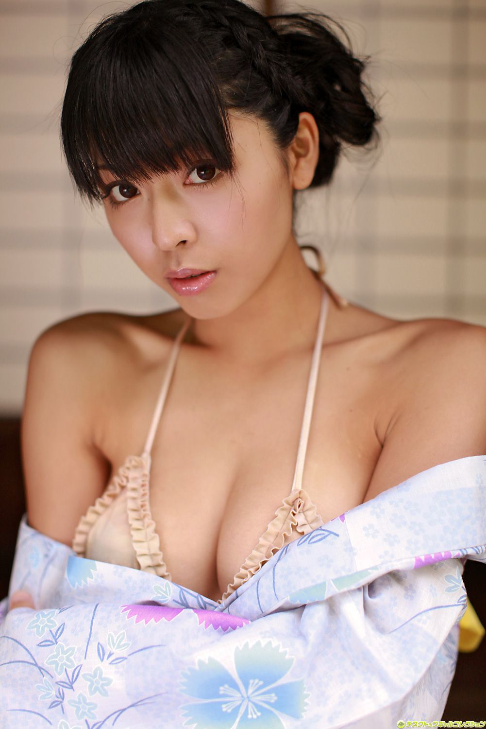 佐藤さくら《色白もち肌ボディのセクシー健康美》 [DGC] NO.1067