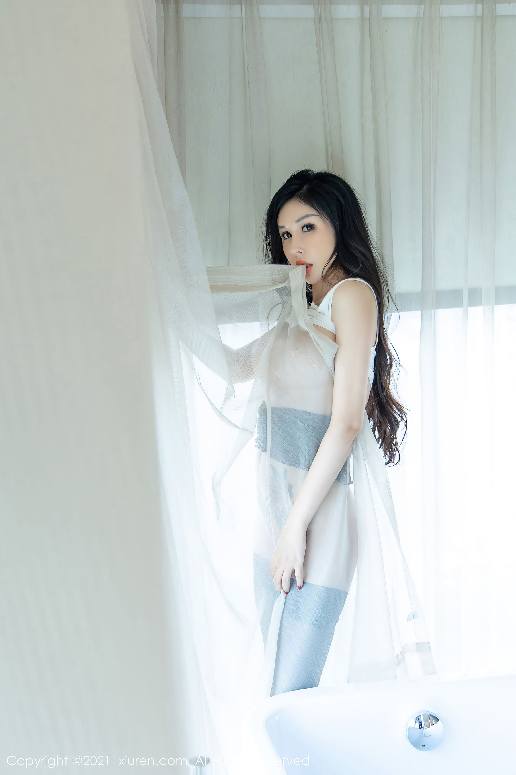 [秀人XiuRen] No.3993 田冰冰