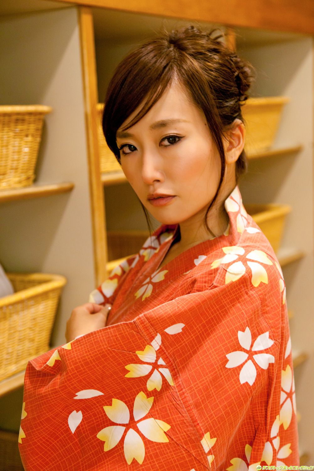 山中絢子《抜群のプロポーションでアブナイ挑発》 [DGC] NO.1072