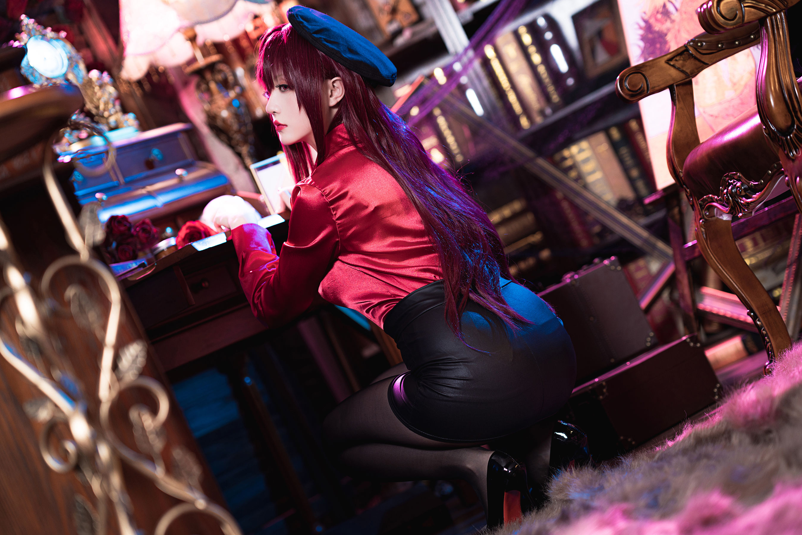 [福利COS] Coser小姐姐星之迟迟 - 斯卡哈-真红教枪