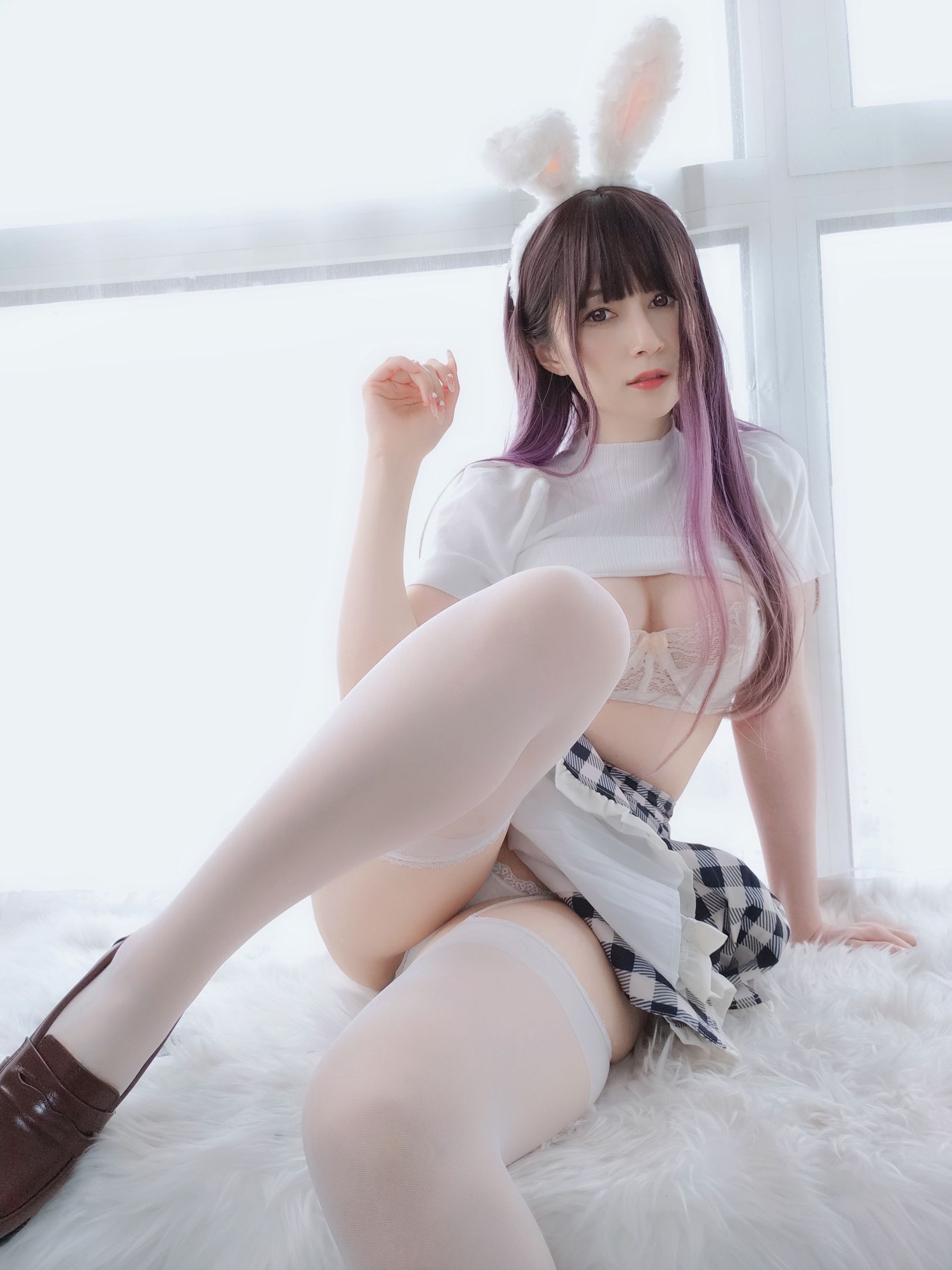 [福利COS] Coser小姐姐白银 - 白丝兔女郎