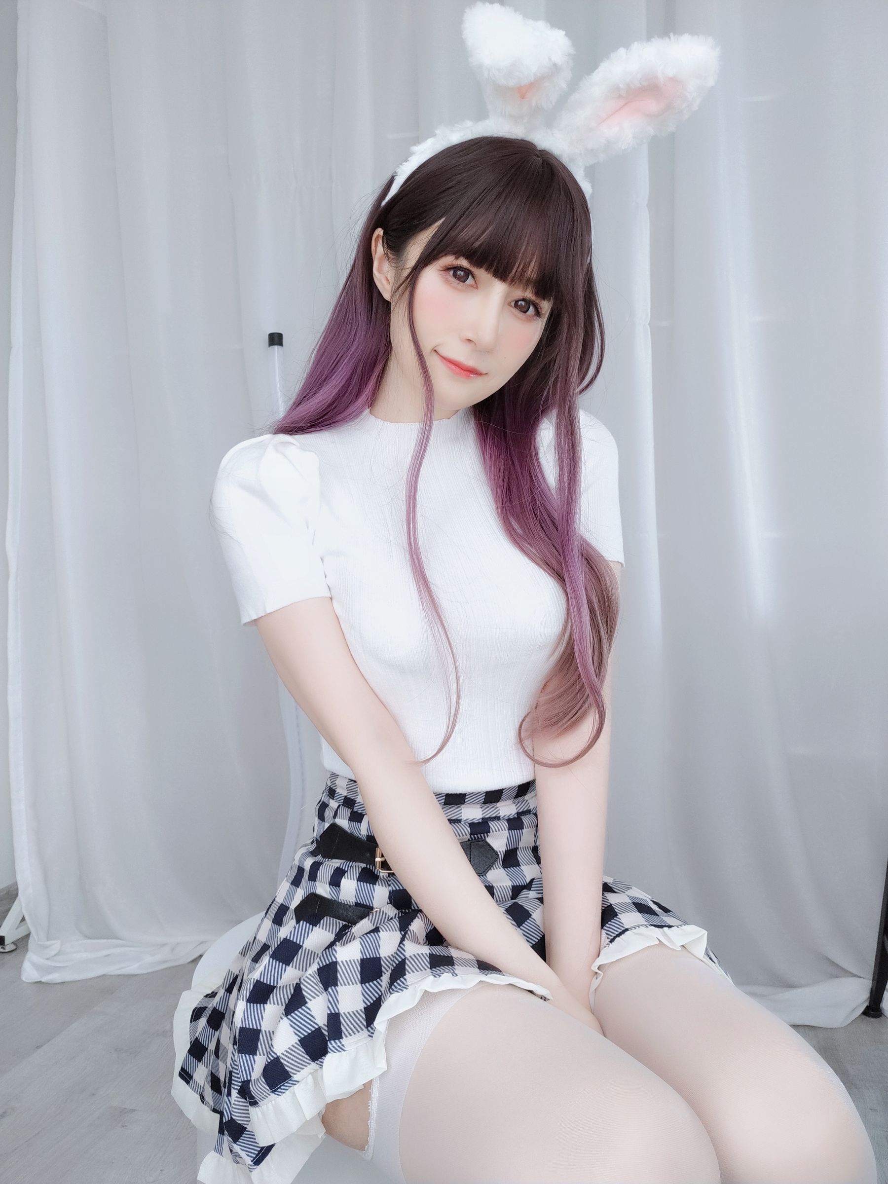 [福利COS] Coser小姐姐白银 - 白丝兔女郎