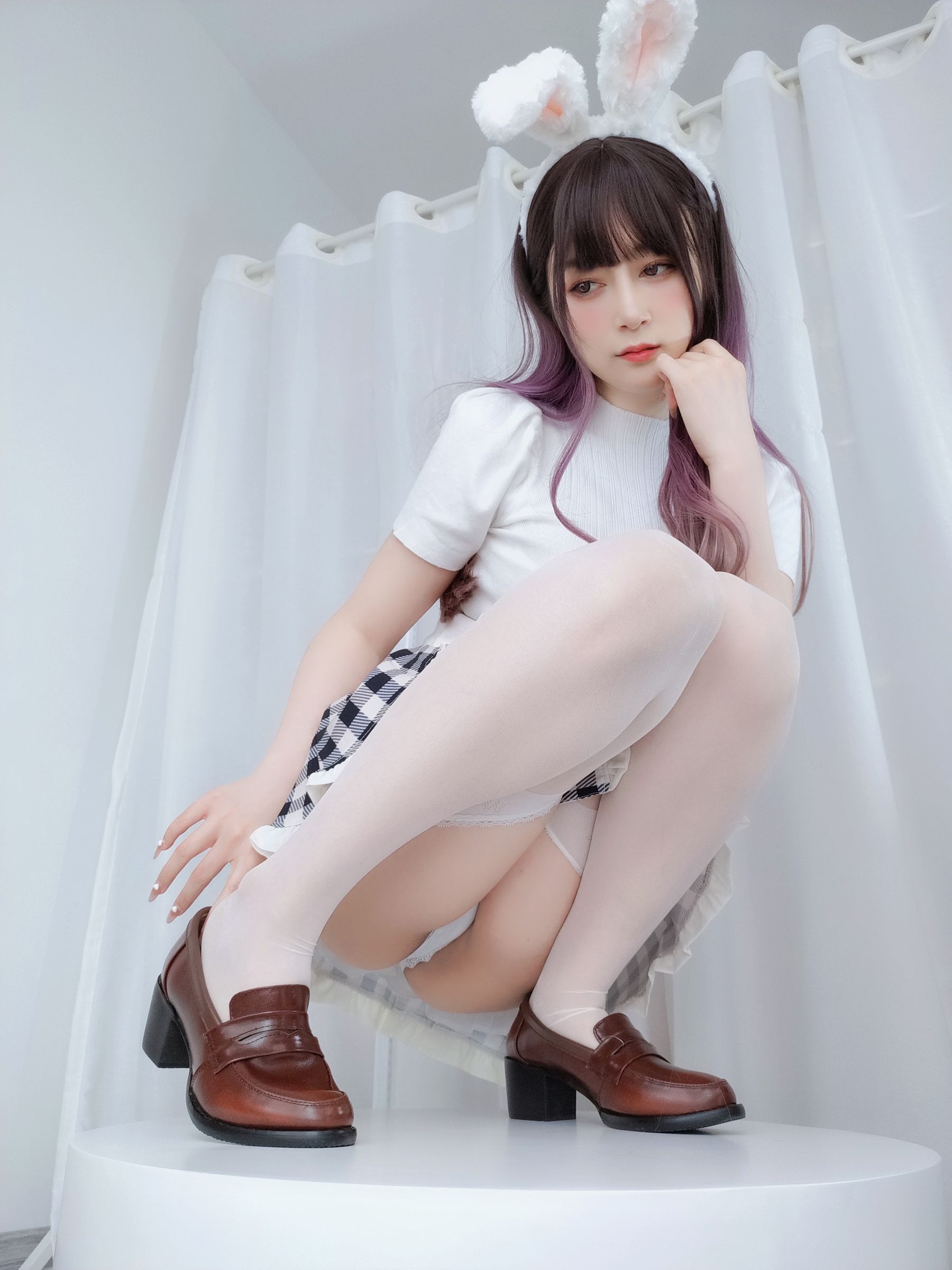 [福利COS] Coser小姐姐白银 - 白丝兔女郎