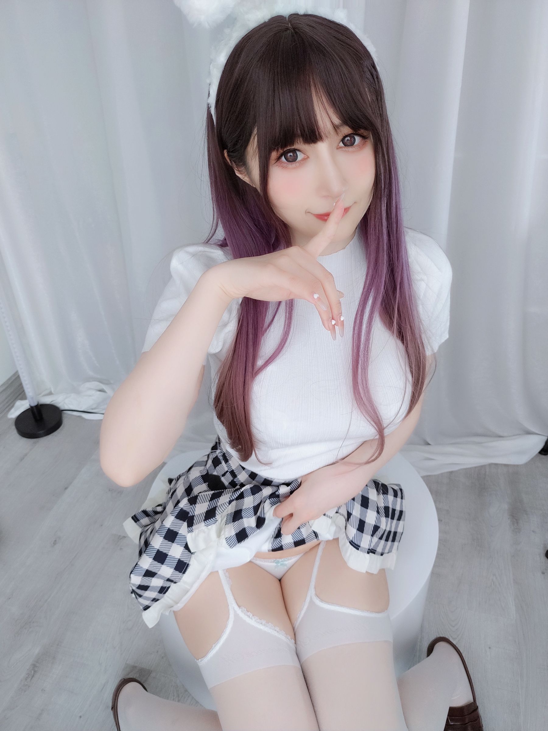 [福利COS] Coser小姐姐白银 - 白丝兔女郎