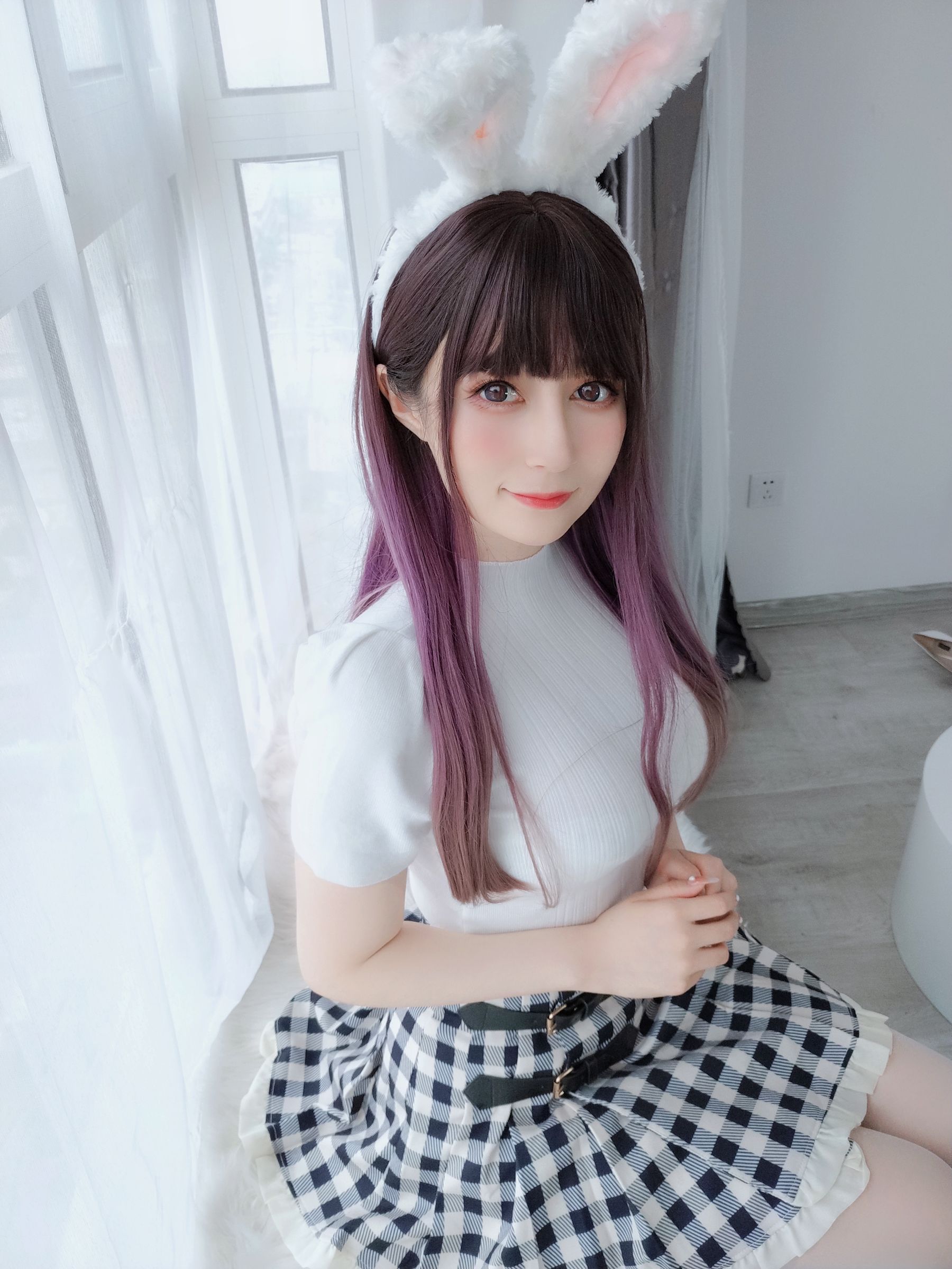 [福利COS] Coser小姐姐白银 - 白丝兔女郎