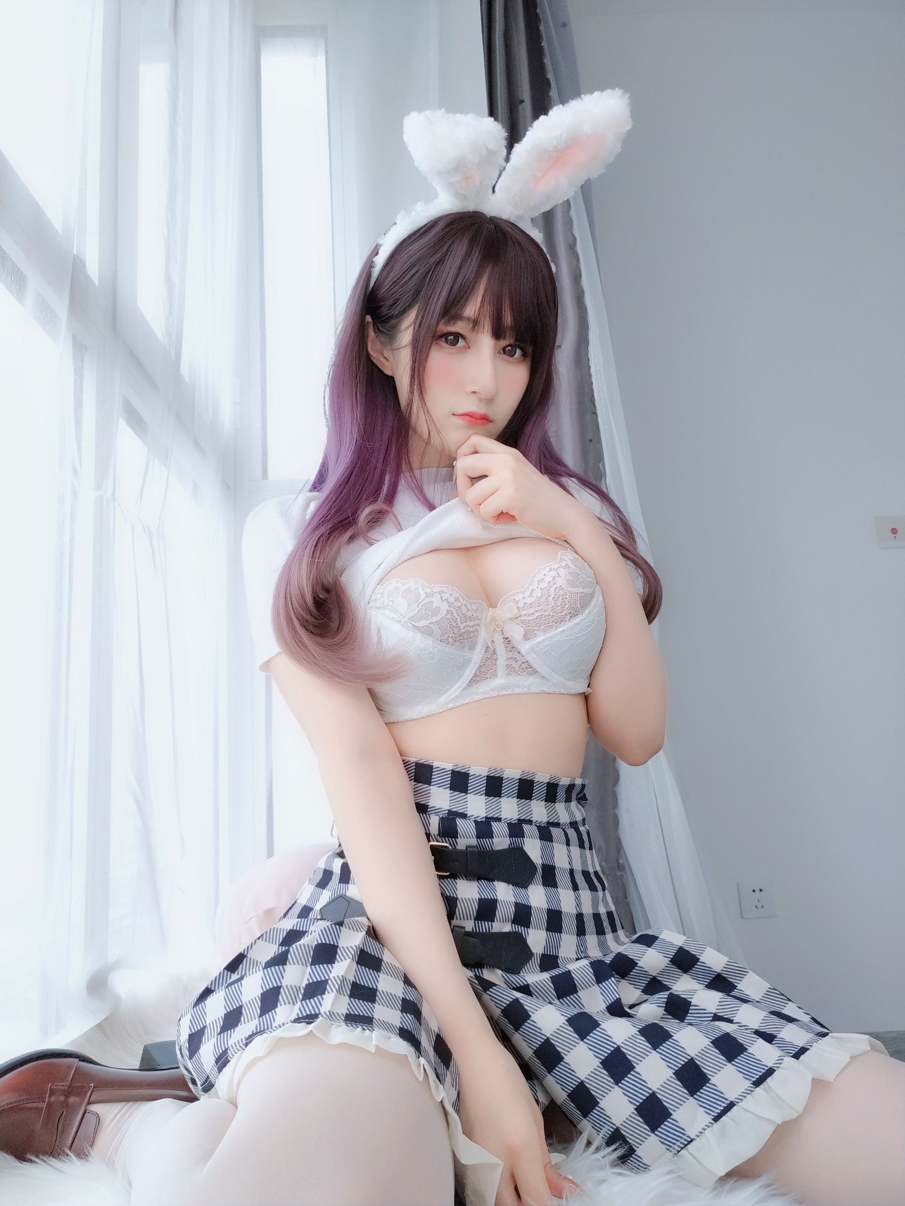 [福利COS] Coser小姐姐白银 - 白丝兔女郎