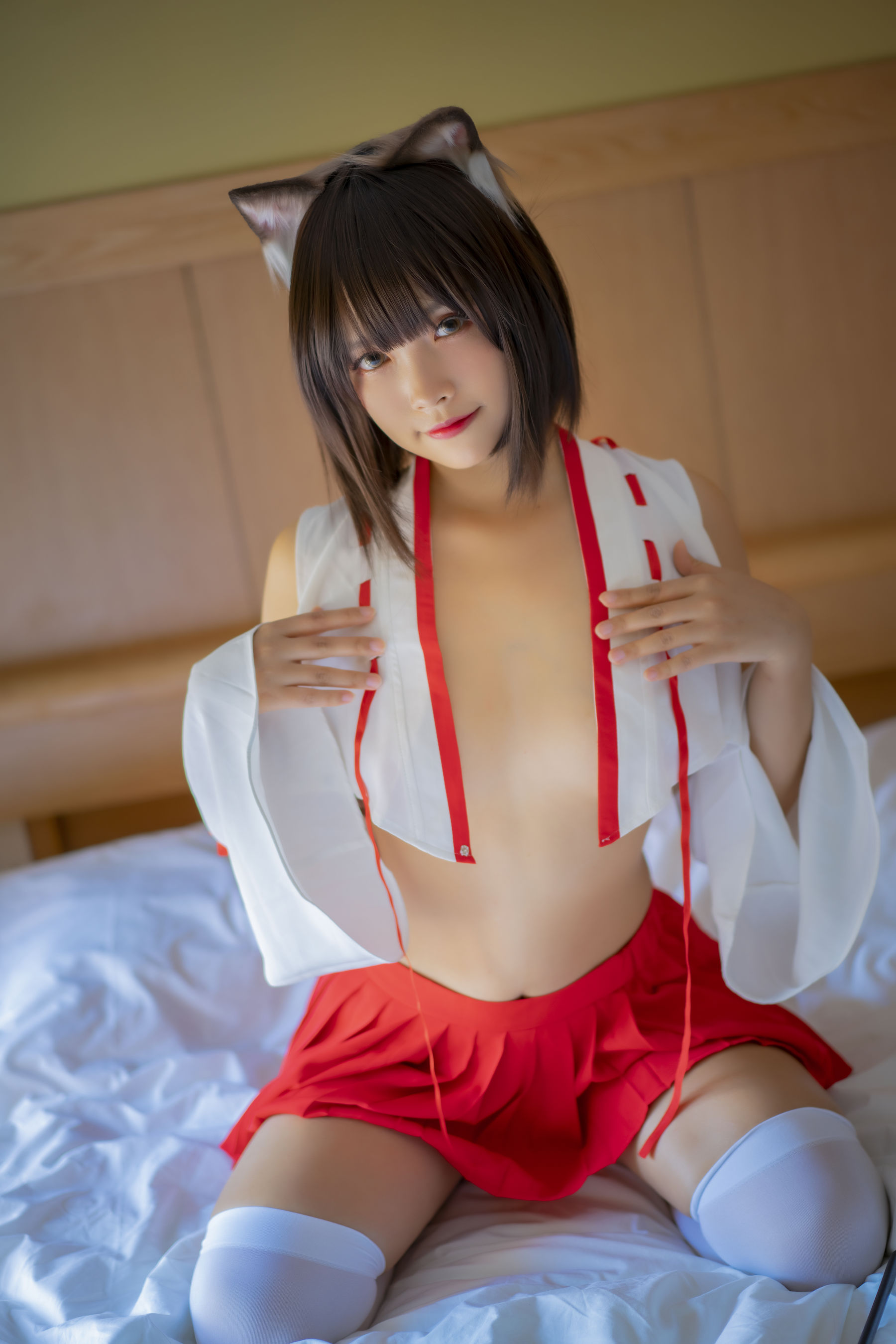 [福利COS] Neko-薇薇 - 巫女