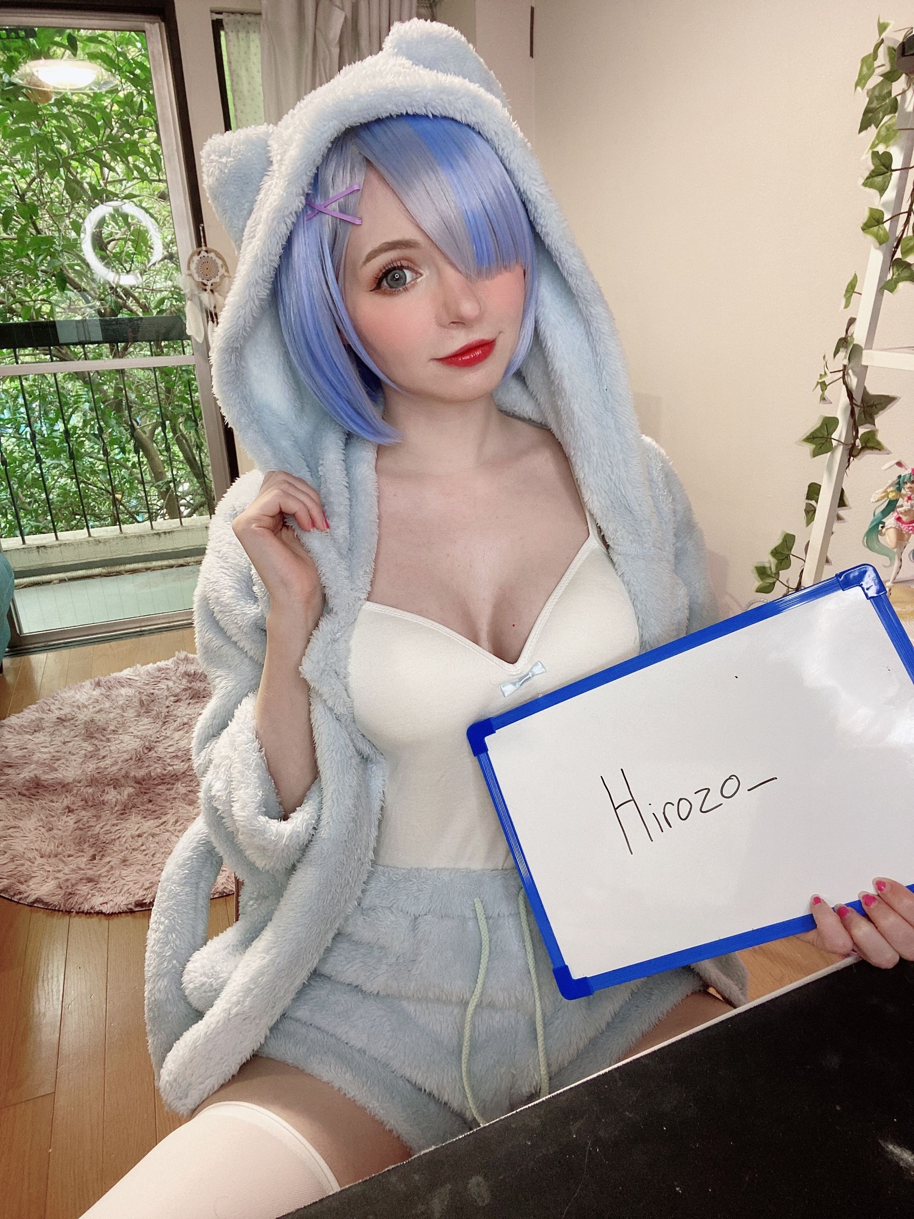 [福利COS] Peach milky - Fansigns (Mirrored)