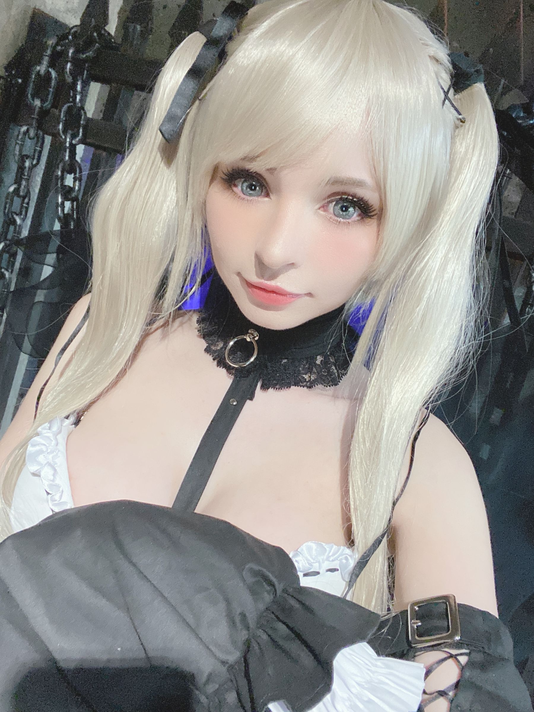 [福利COS] Peach milky - Sakimichan Marie Rose Set