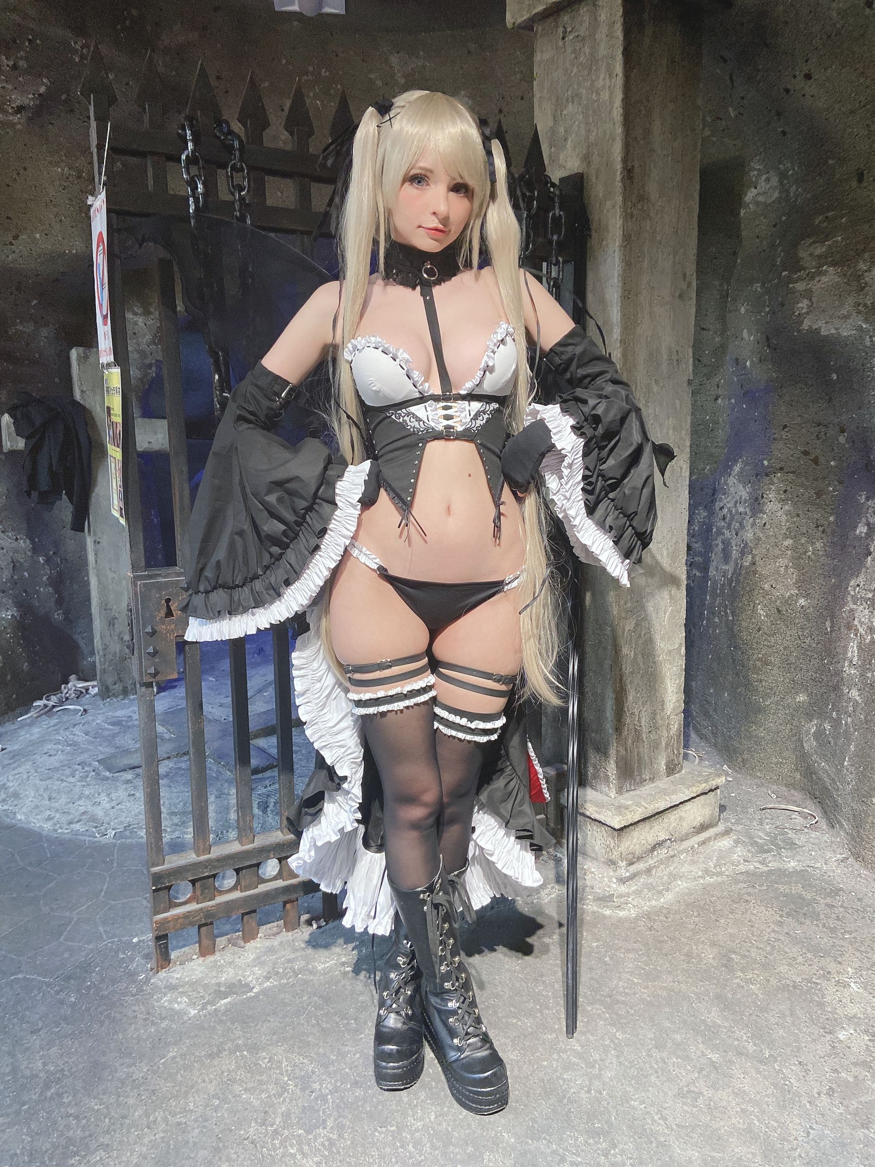 [福利COS] Peach milky - Sakimichan Marie Rose Set