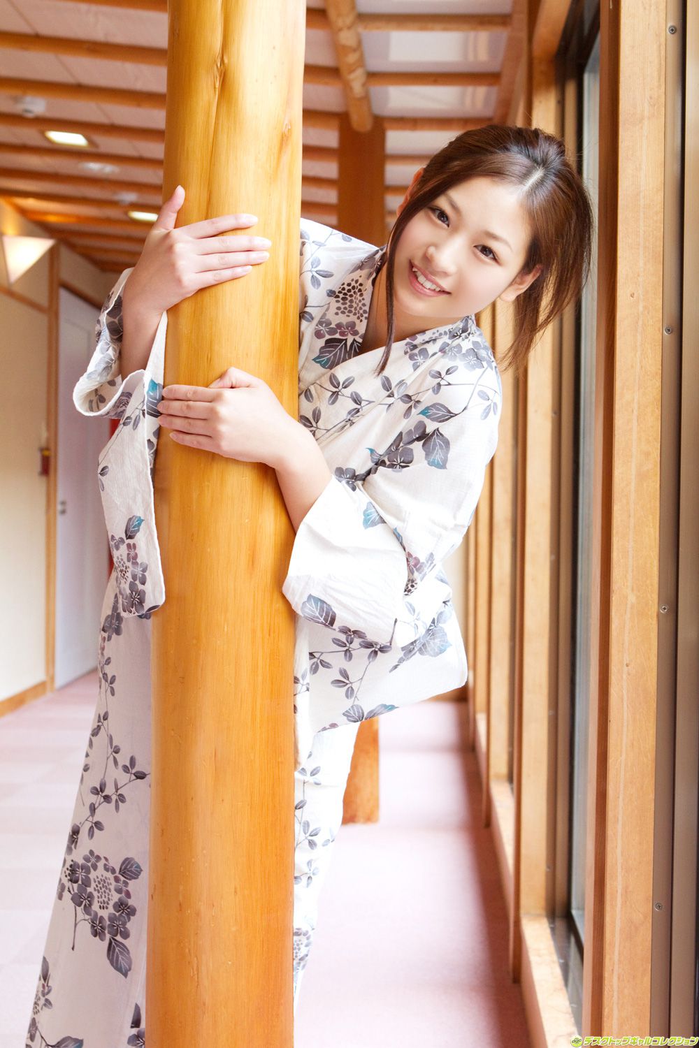 佐山彩香《100％美少女！无敌の弾ける限界ボディ》 [DGC] NO.1089