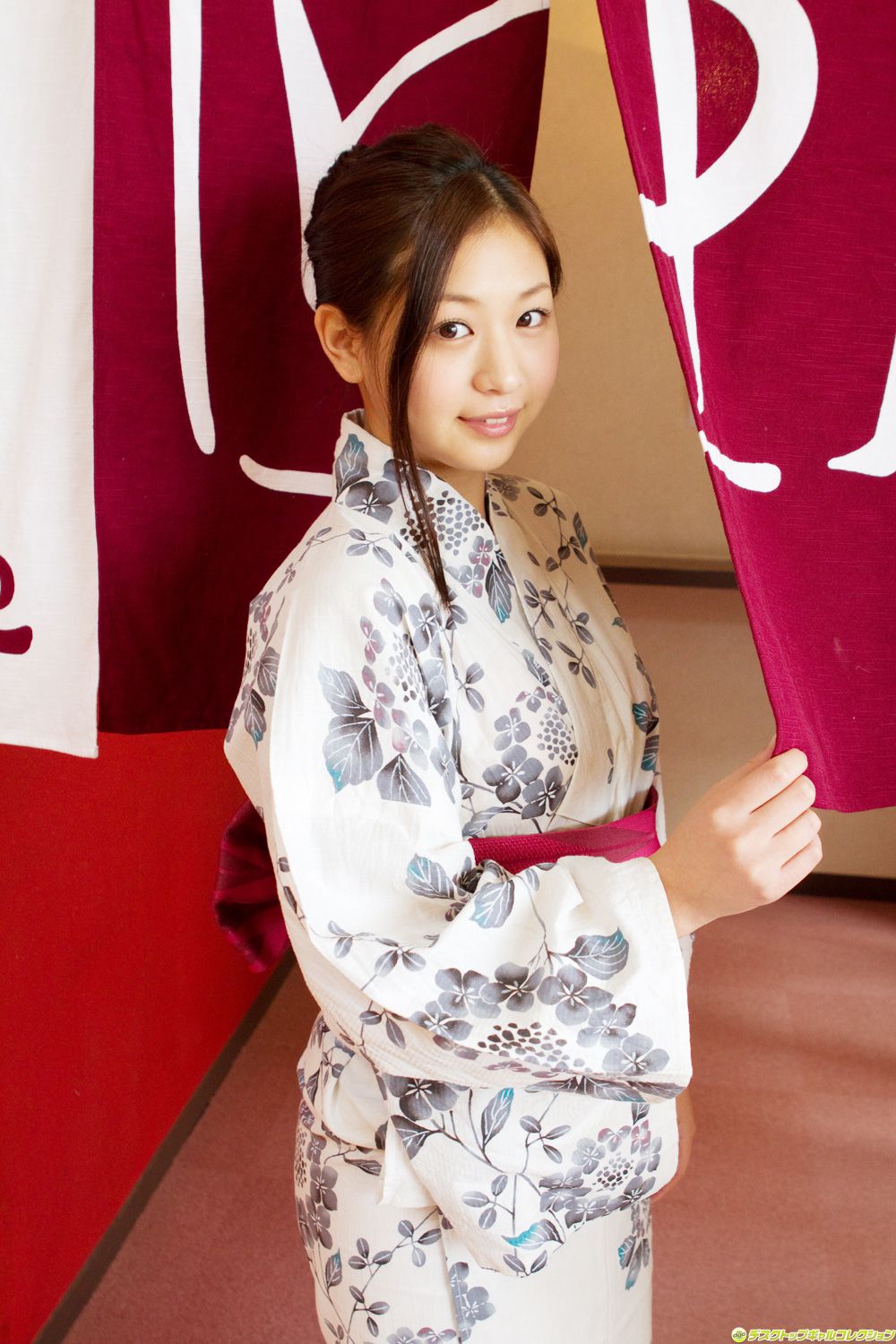 佐山彩香《100％美少女！无敌の弾ける限界ボディ》 [DGC] NO.1089