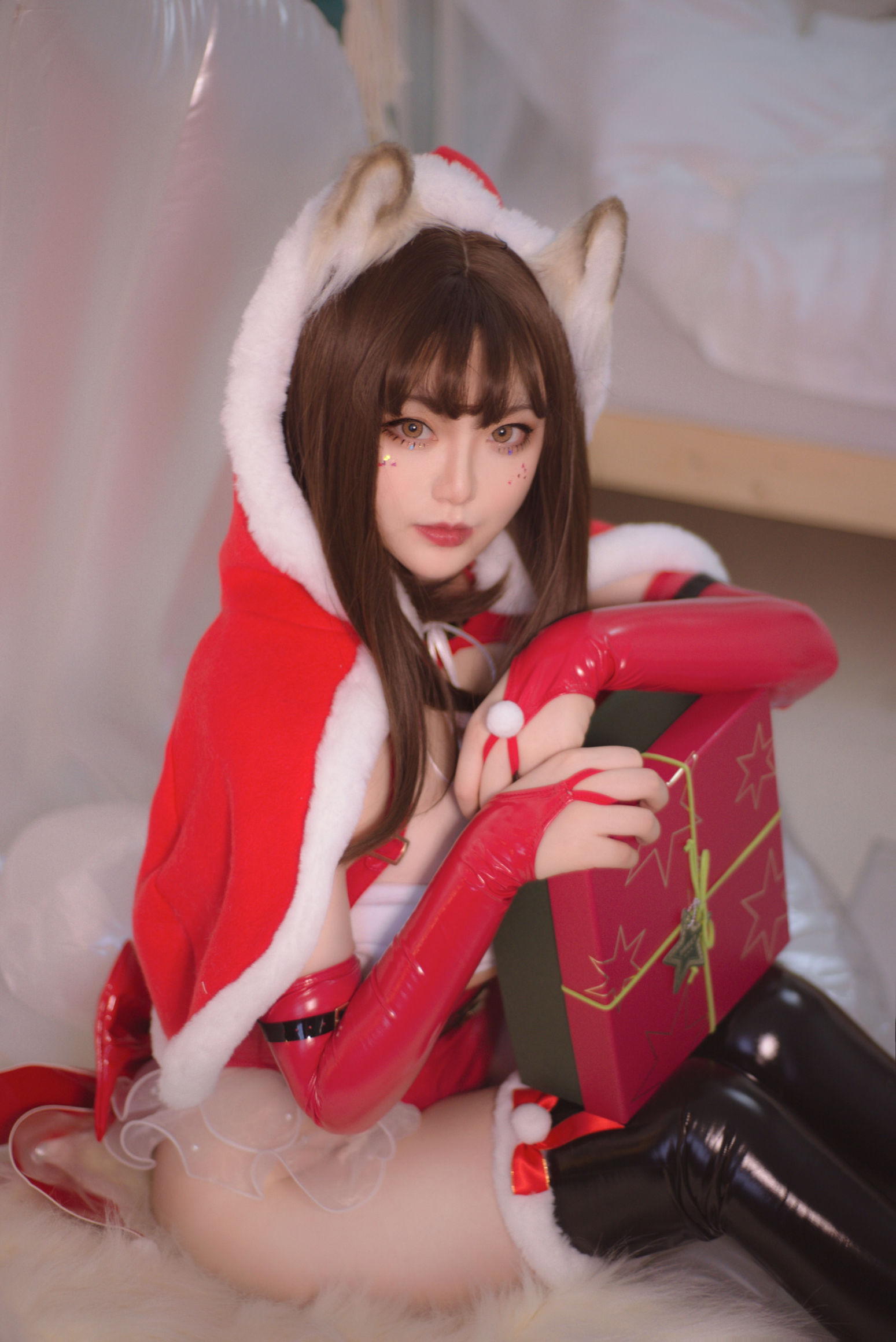 [福利COS] 佳奈喵 - 雪夜锦礼