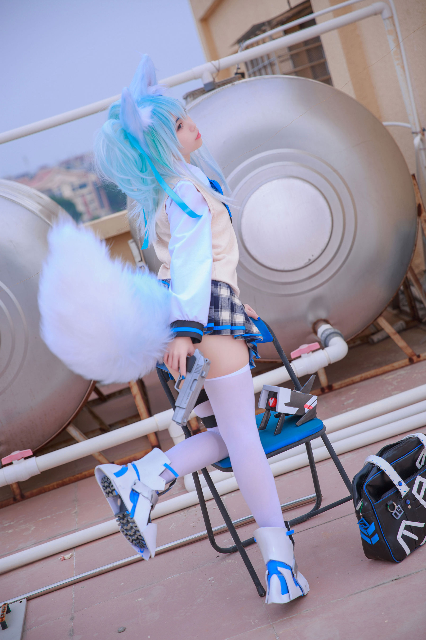 [福利COS] 动漫博主G44不会受伤 - 少女前线 PA15校服