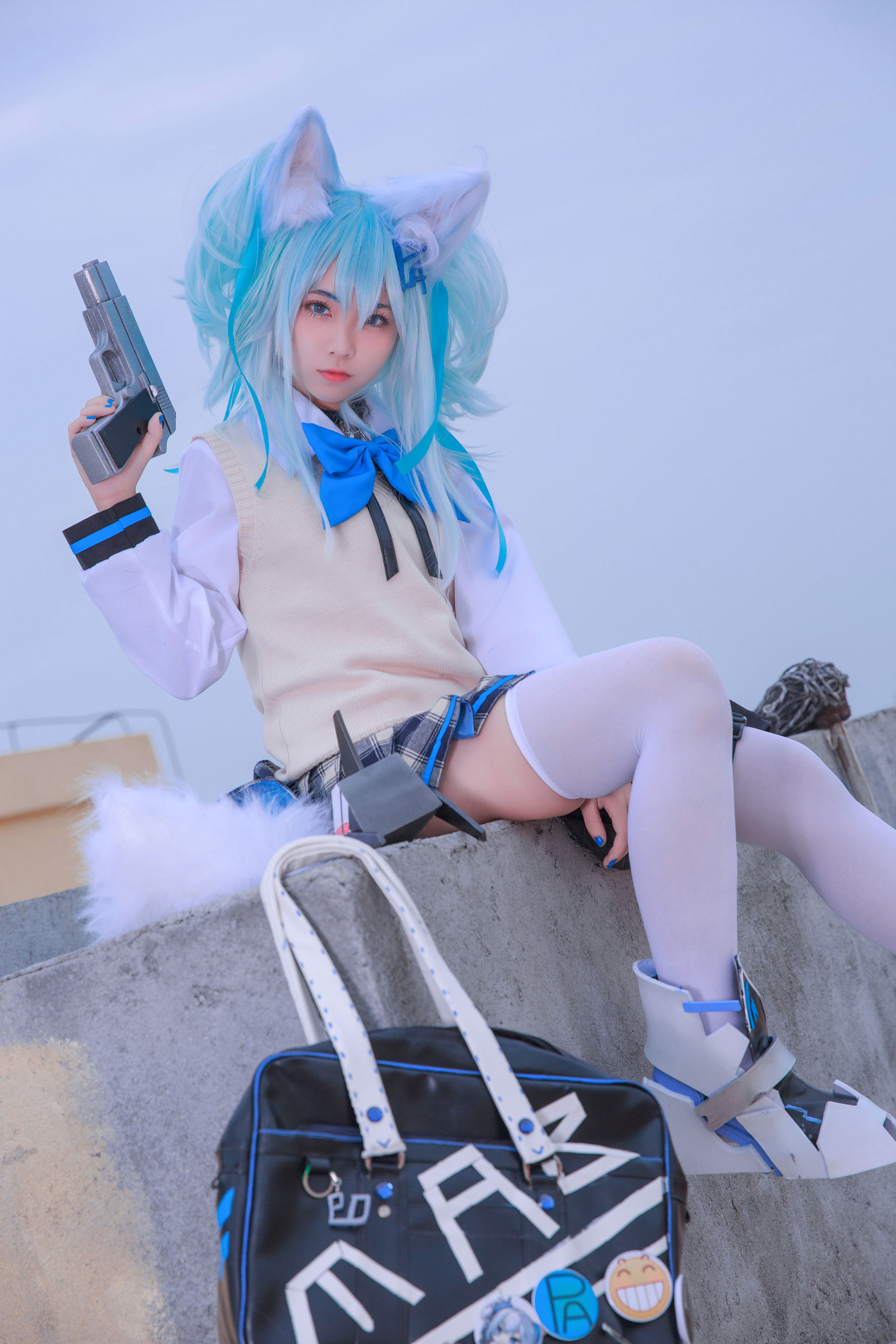 [福利COS] 动漫博主G44不会受伤 - 少女前线 PA15校服