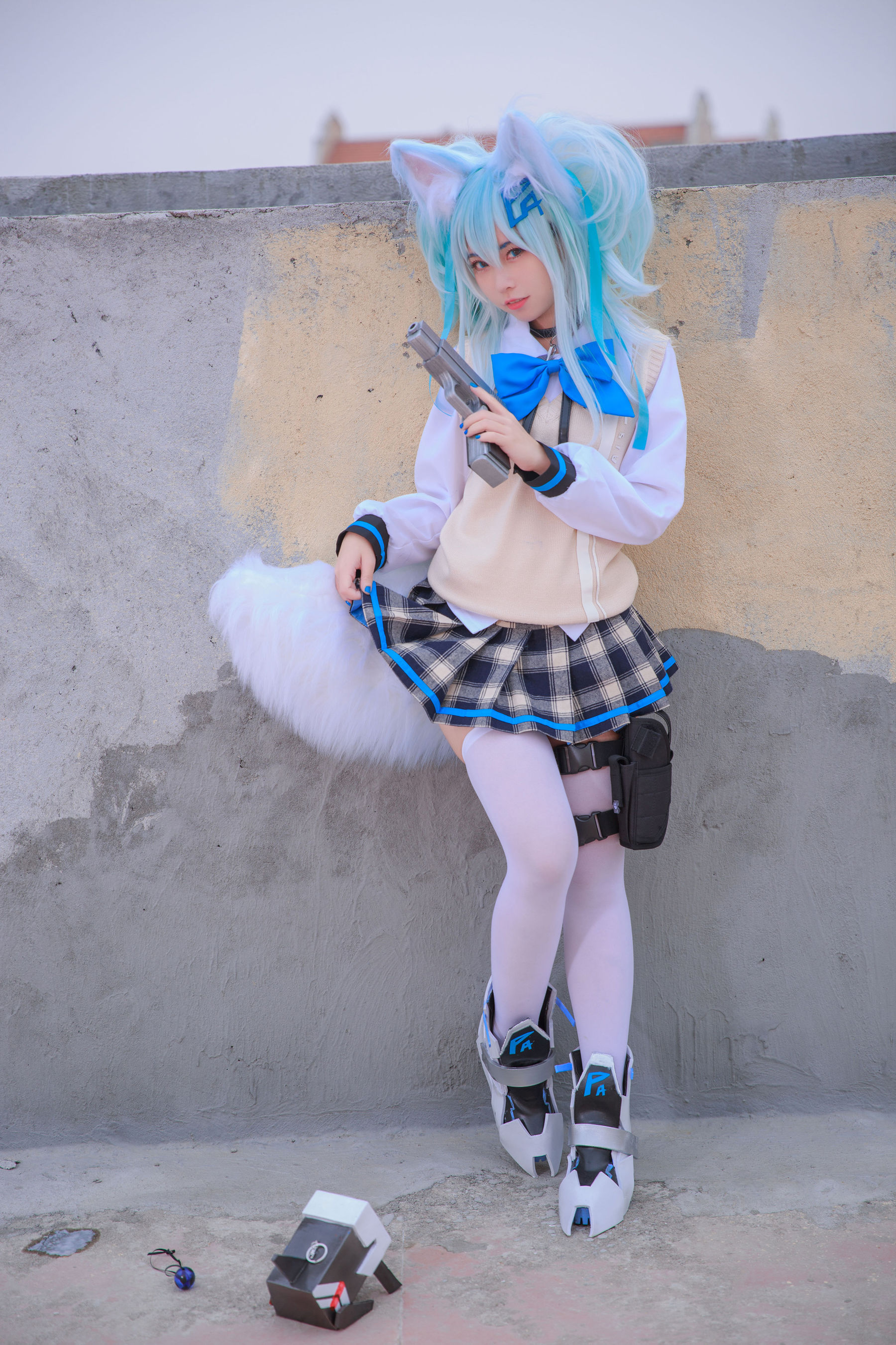 [福利COS] 动漫博主G44不会受伤 - 少女前线 PA15校服