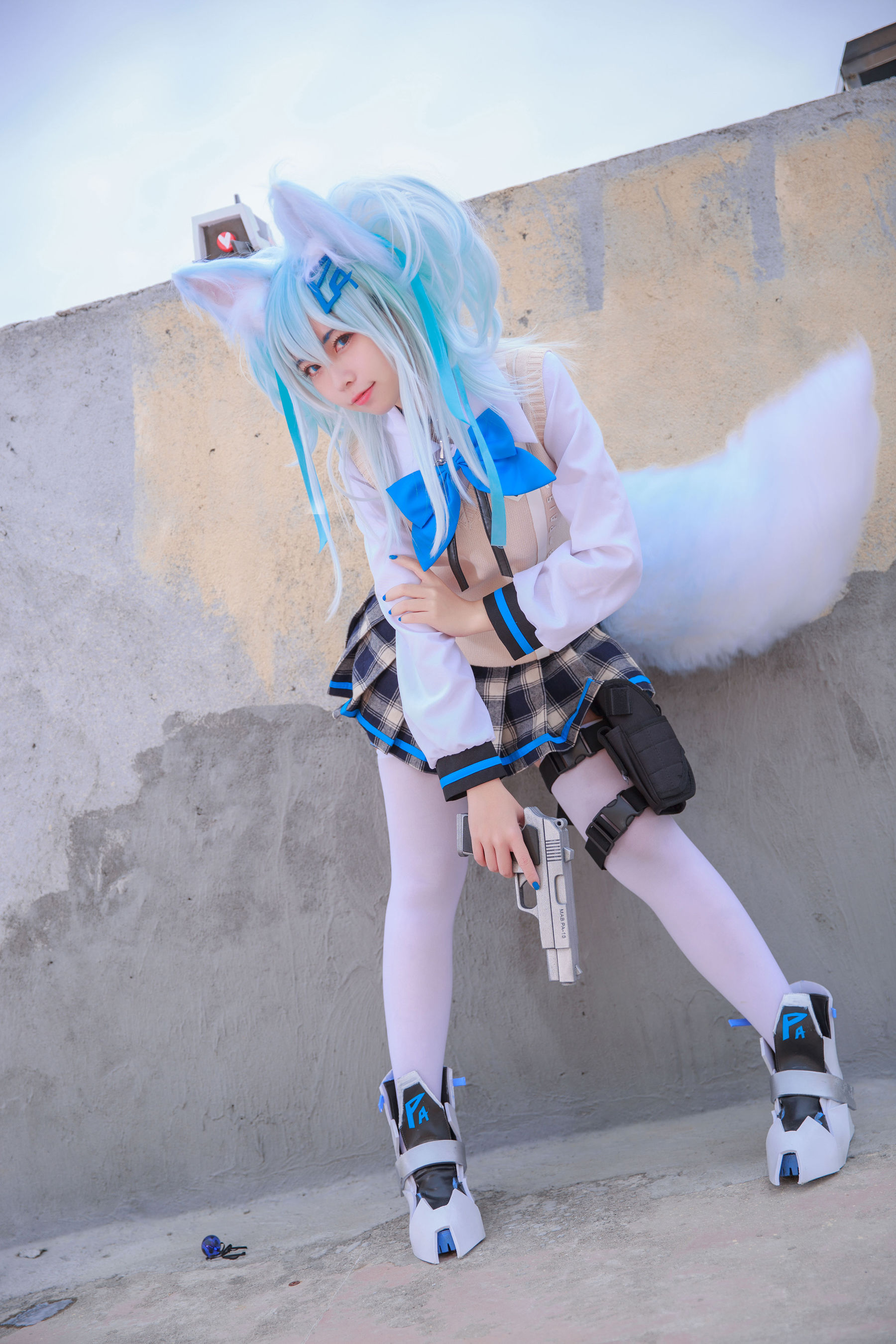 [福利COS] 动漫博主G44不会受伤 - 少女前线 PA15校服
