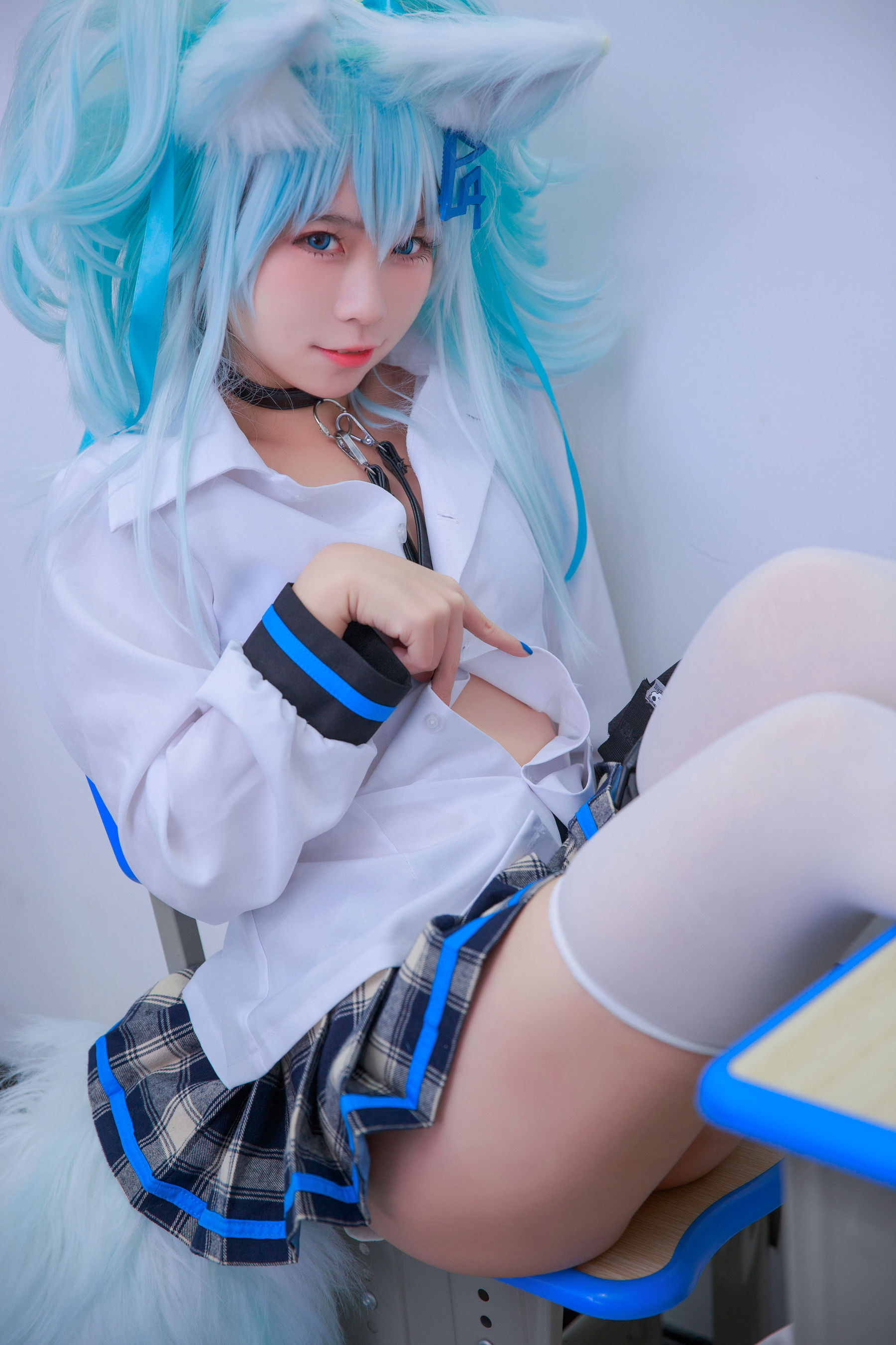 [福利COS] 动漫博主G44不会受伤 - 少女前线 PA15校服