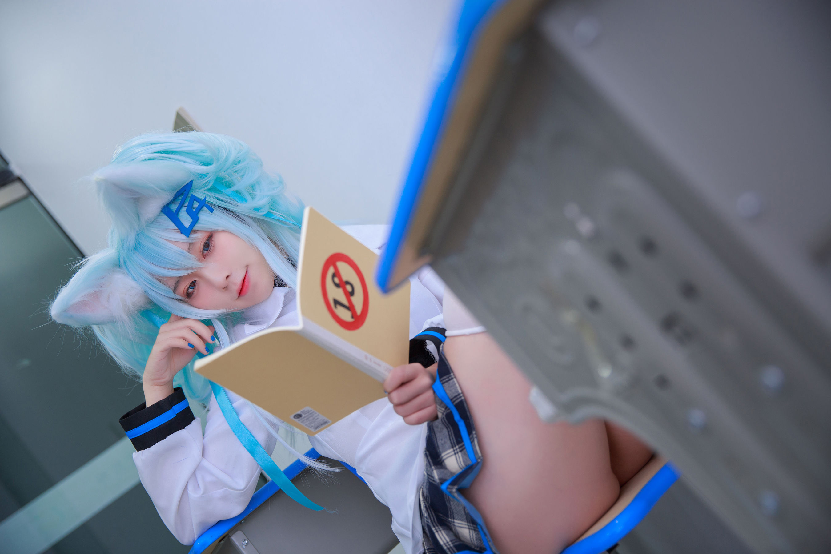 [福利COS] 动漫博主G44不会受伤 - 少女前线 PA15校服