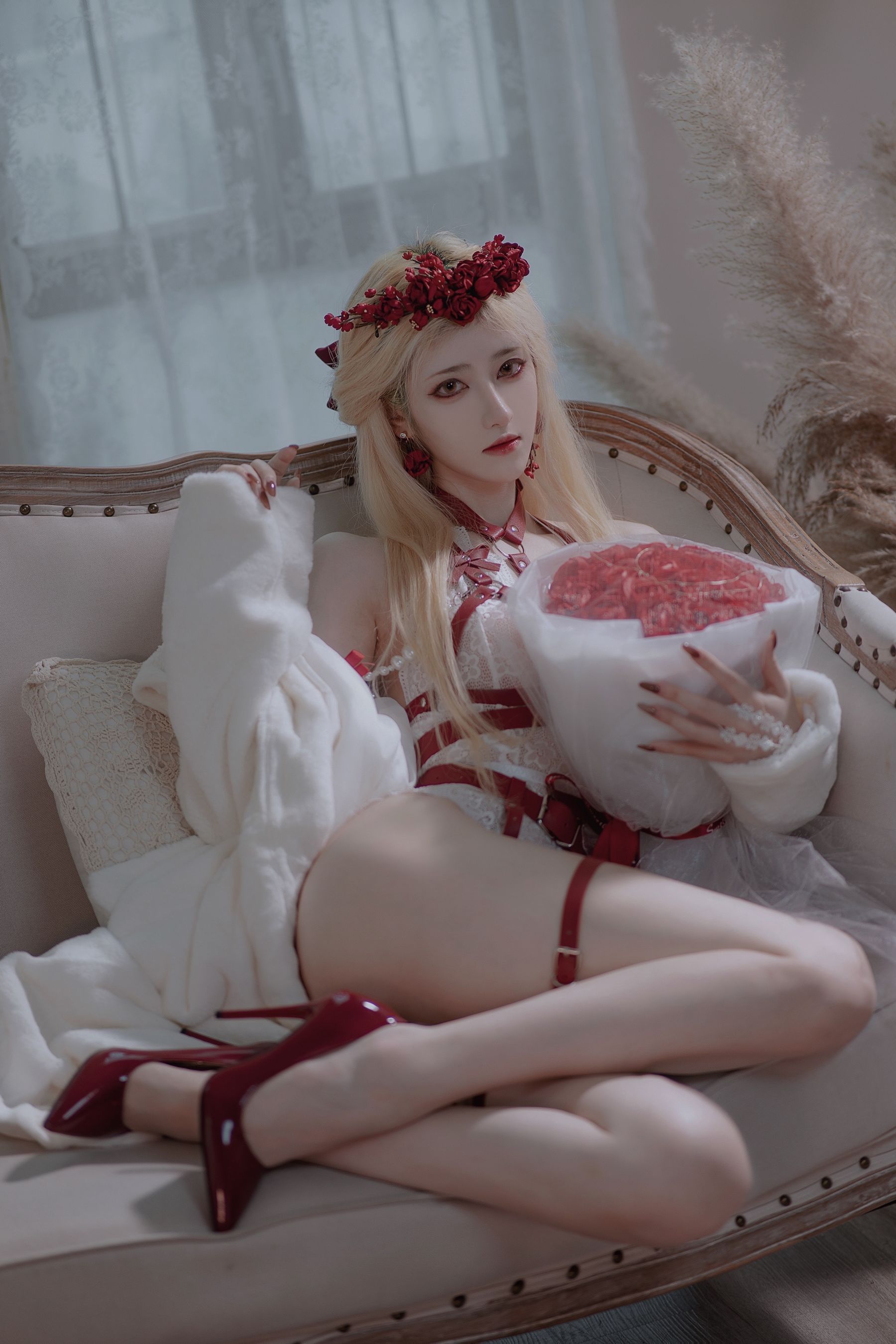 [福利COS] 动漫博主南桃Momoko - 玫瑰