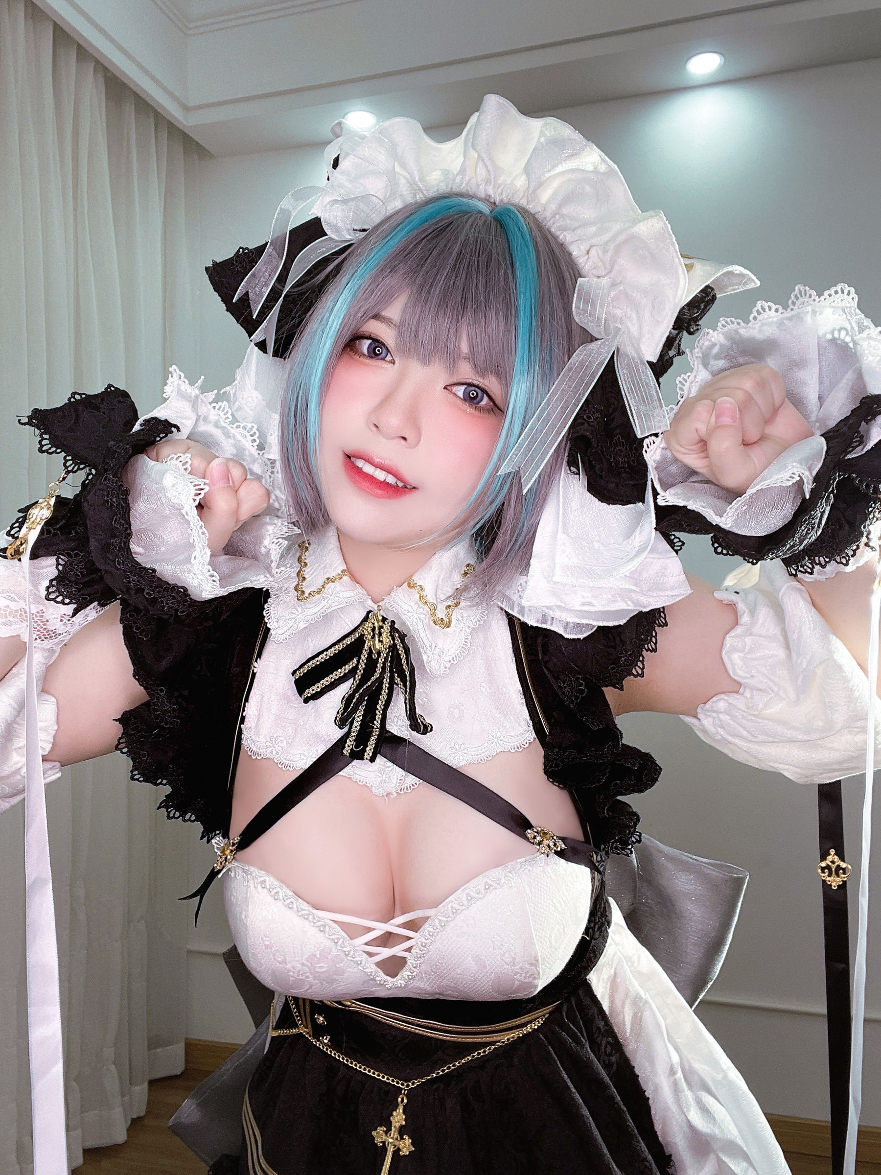 [福利COS] 半半子 - 柴郡