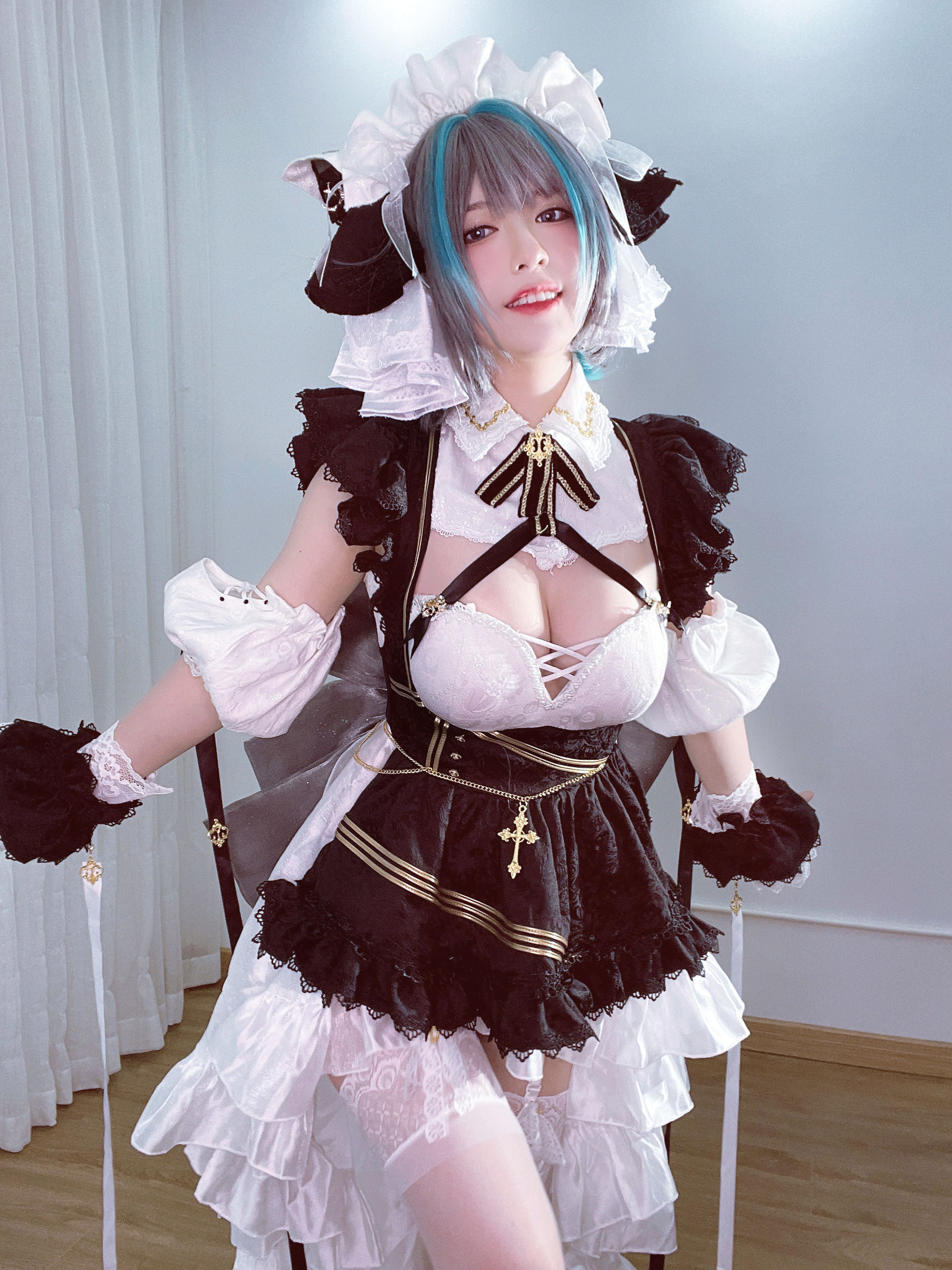 [福利COS] 半半子 - 柴郡