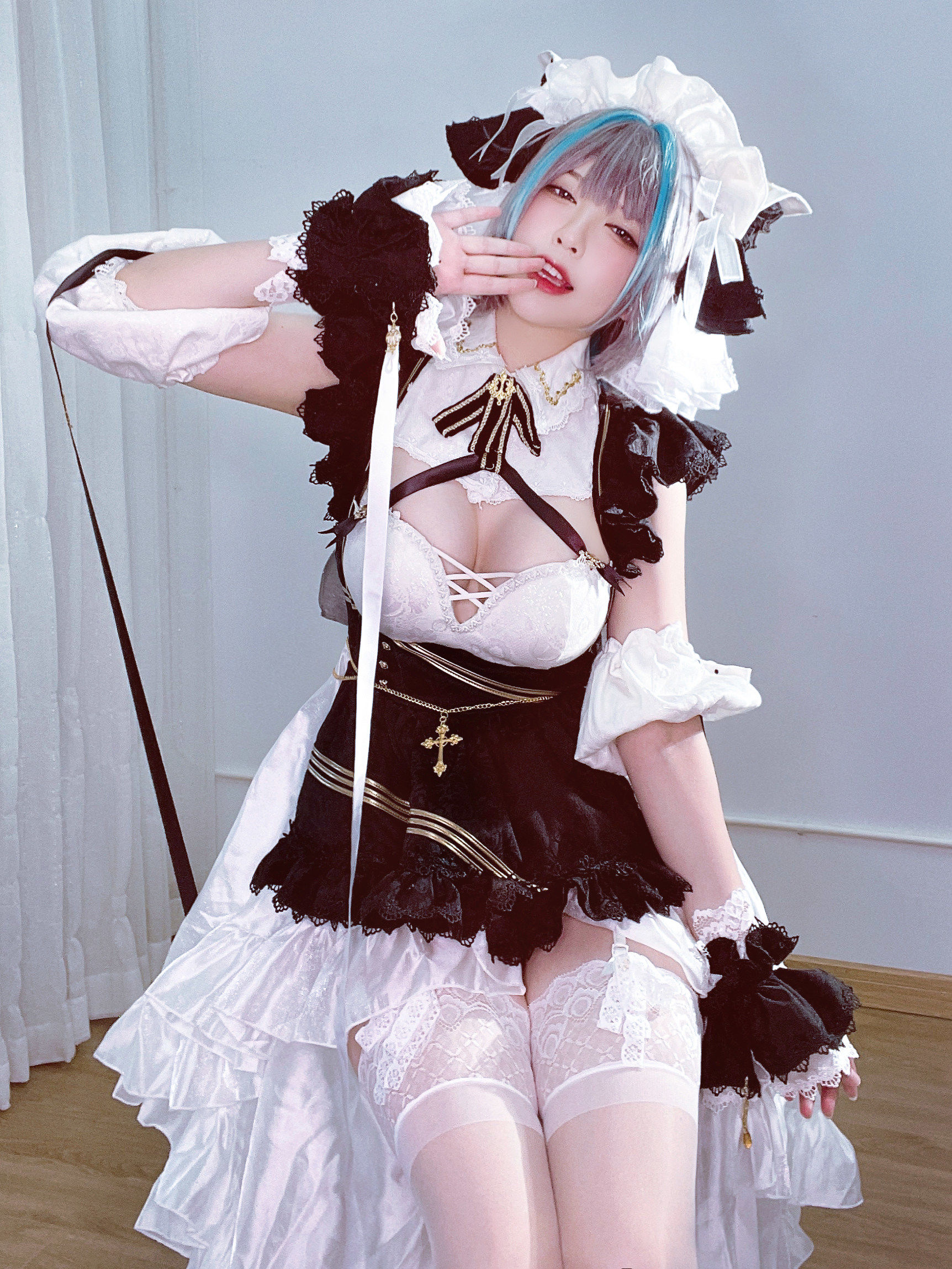 [福利COS] 半半子 - 柴郡