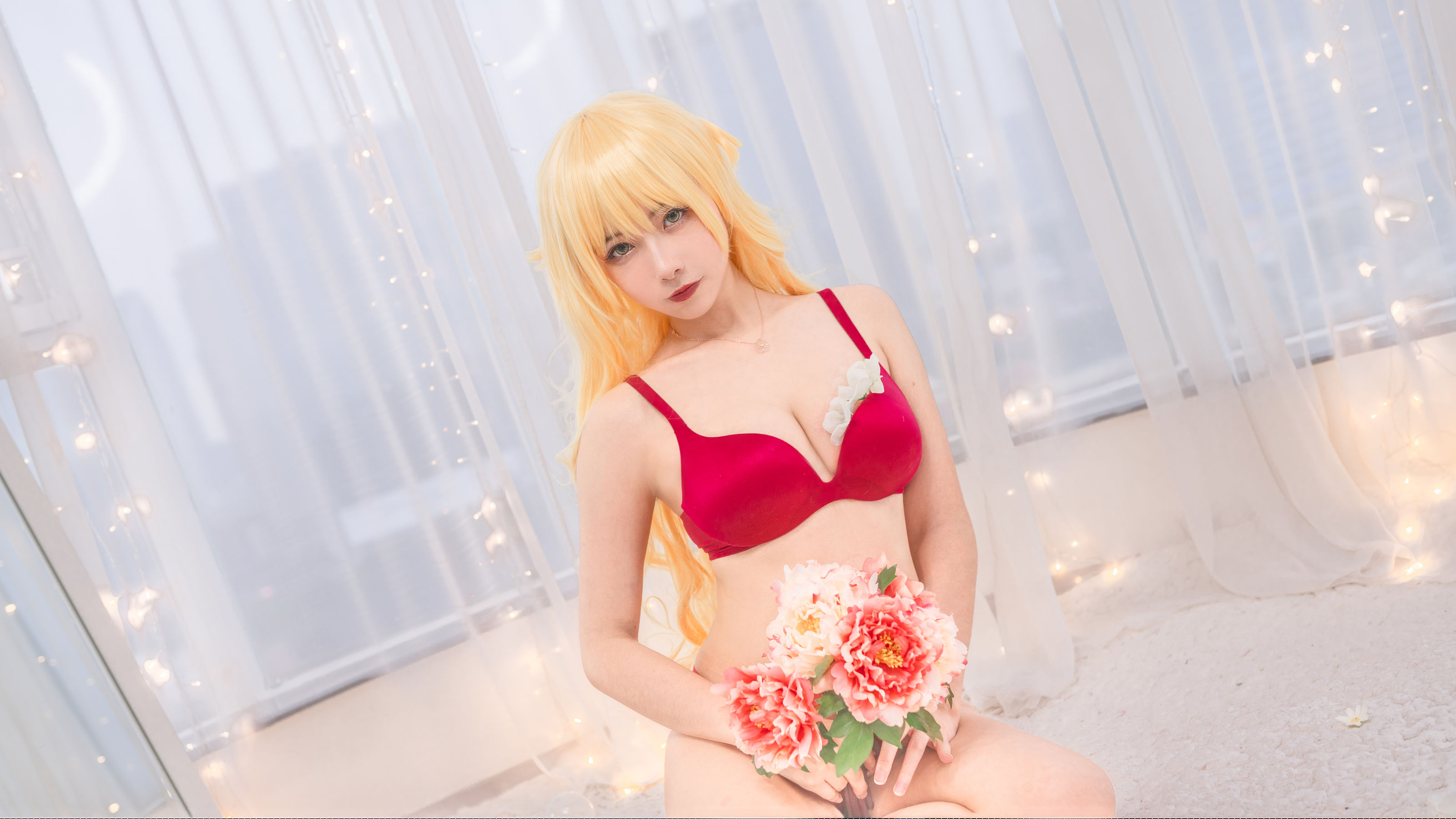 [福利COS] 微博妹子Momoko葵葵 - The Vagrant (薇薇安)