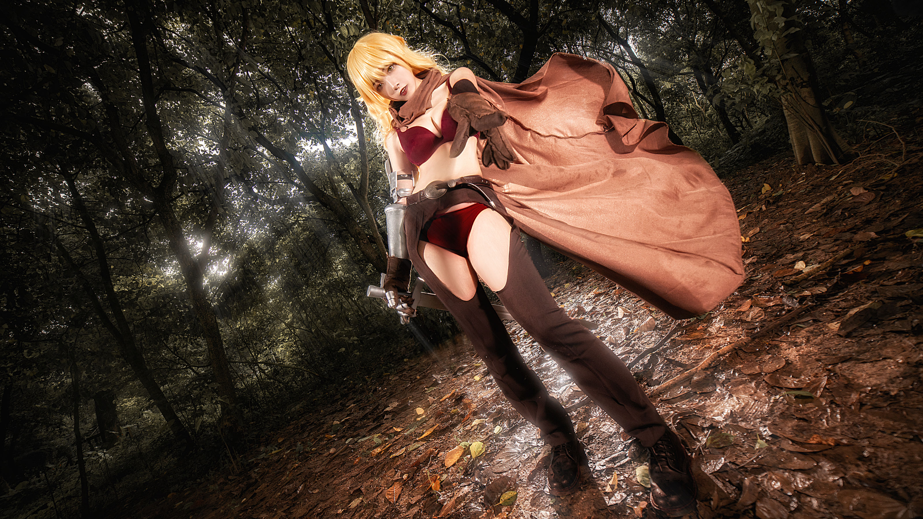 [福利COS] 微博妹子Momoko葵葵 - The Vagrant (薇薇安)