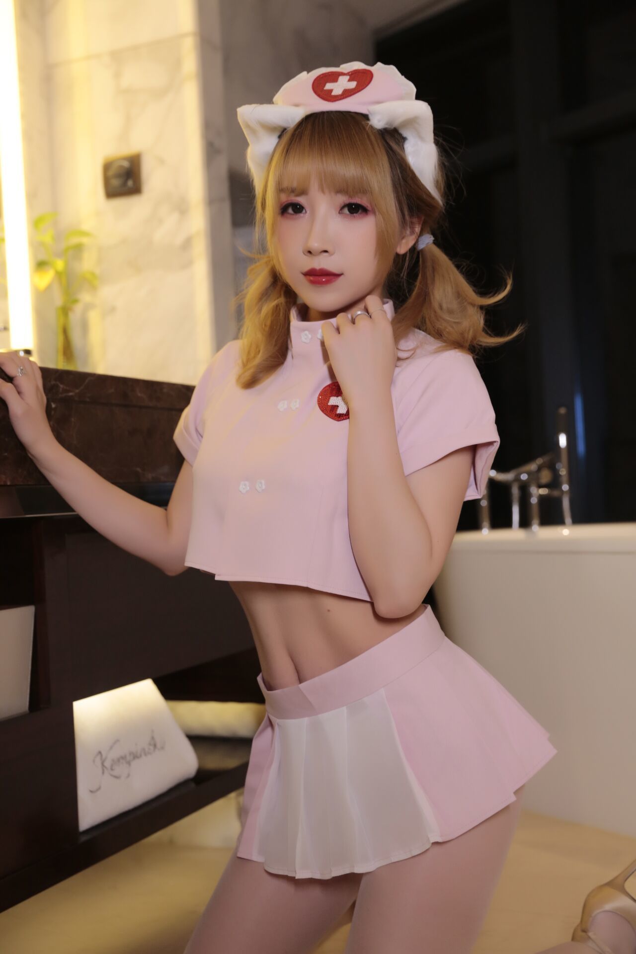 [福利COS] 斗鱼主播小女巫露娜 - 蜜桃乌龙茶