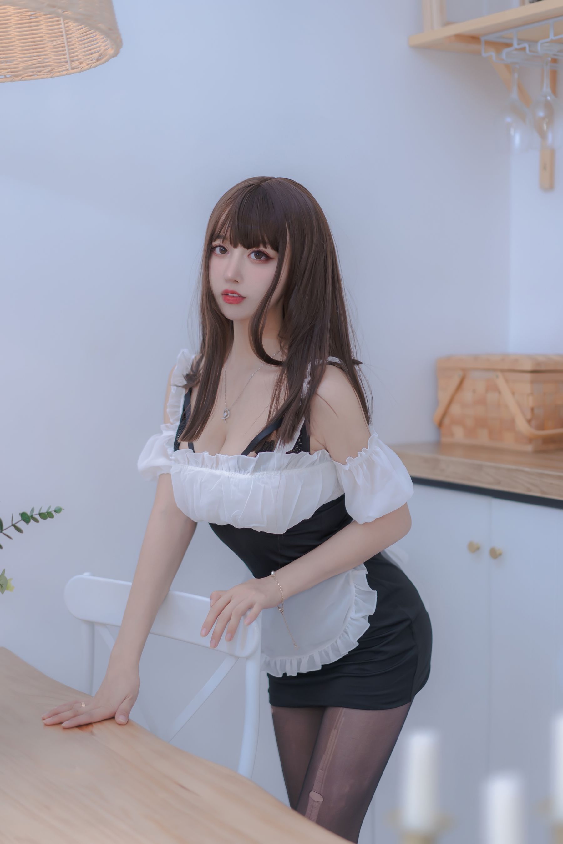 [福利COS] 斗鱼米线线sama写真 - 女仆使用手册