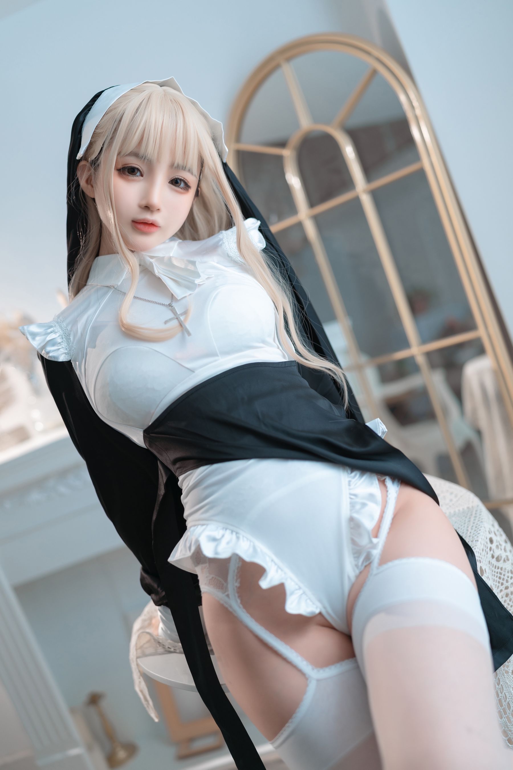 [福利COS] 桜井宁宁 - 修女