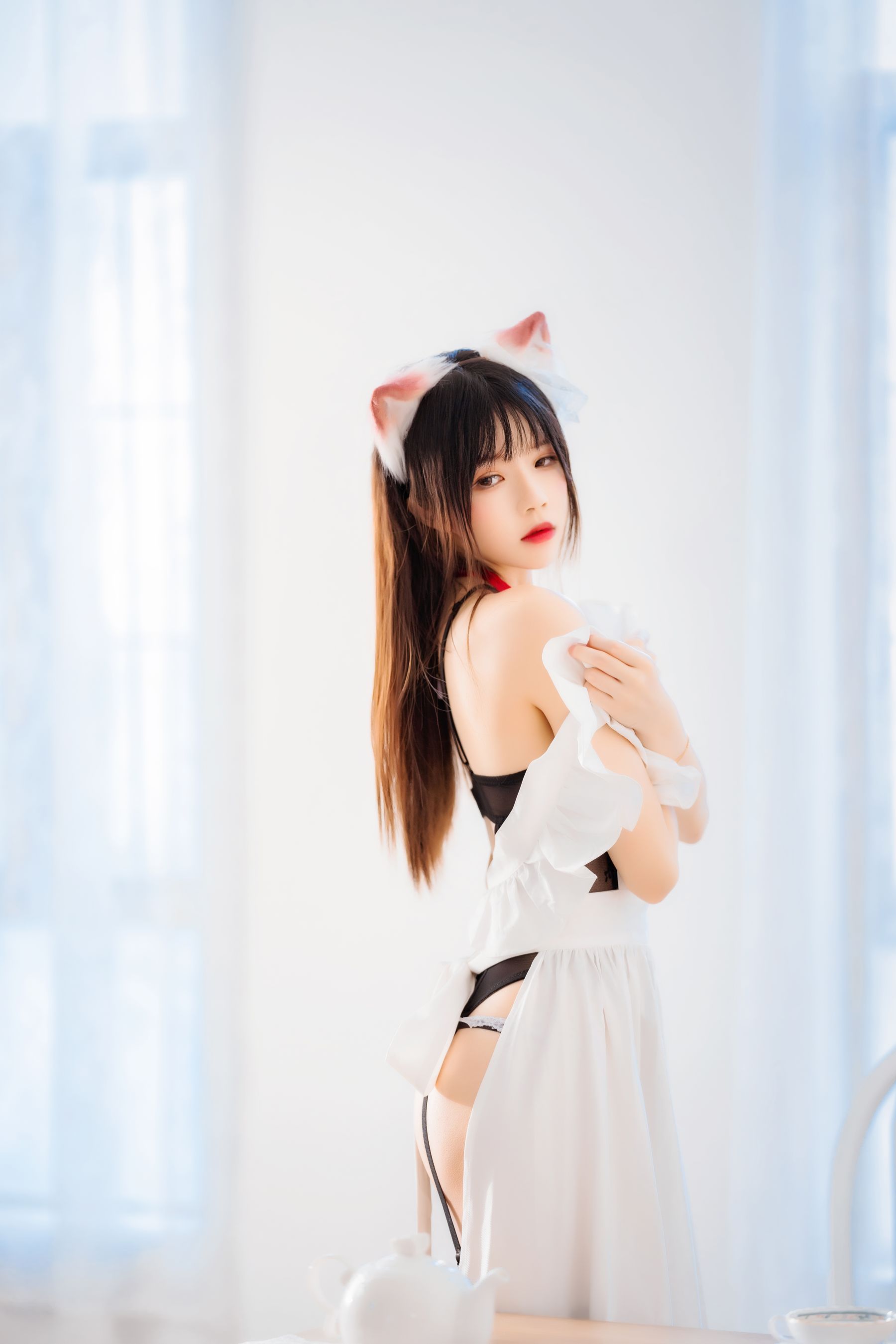 [福利COS] 桜桃喵 - 长裙妹抖