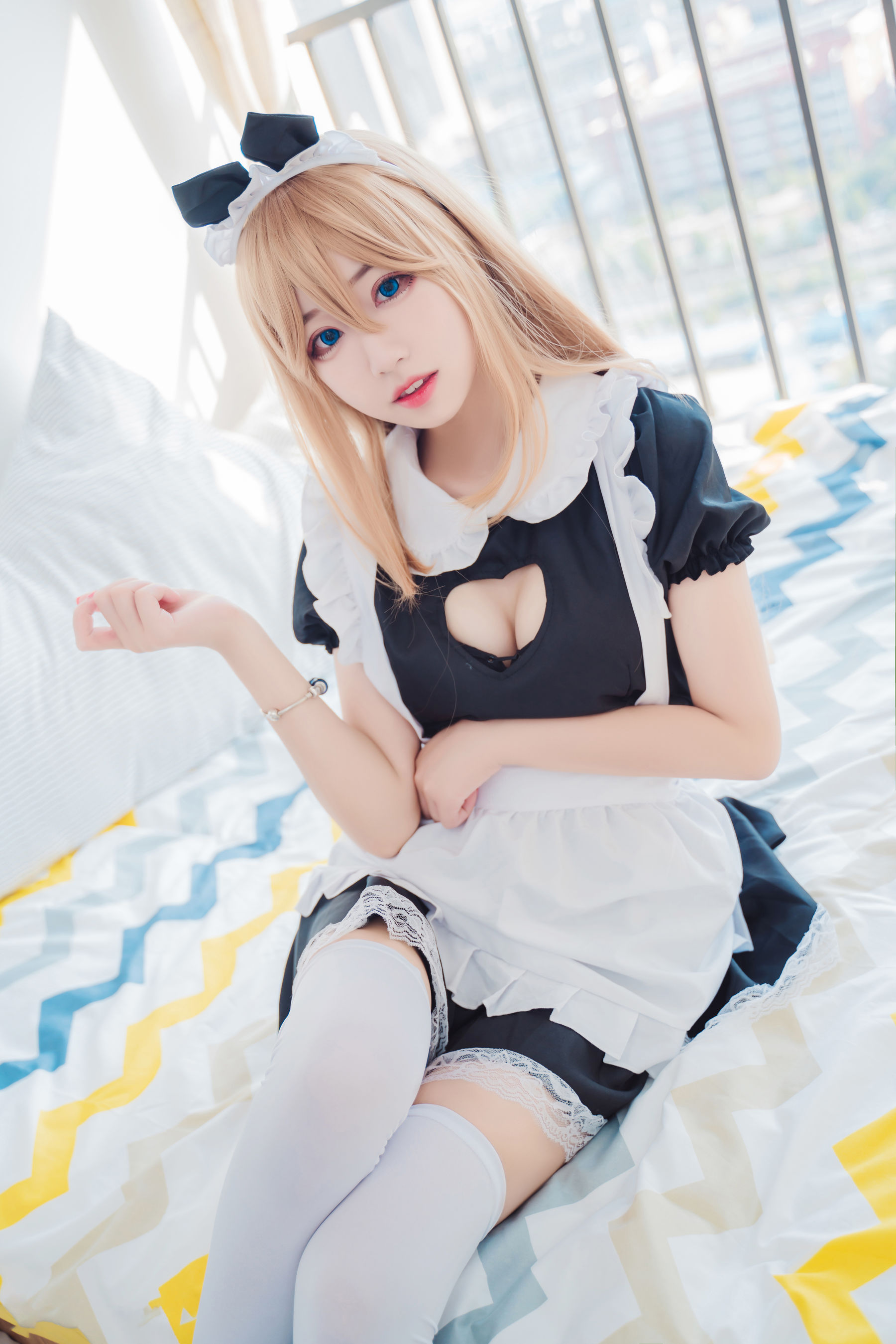 [福利COS] 猫君君MaoJun - 猫猫的女仆装