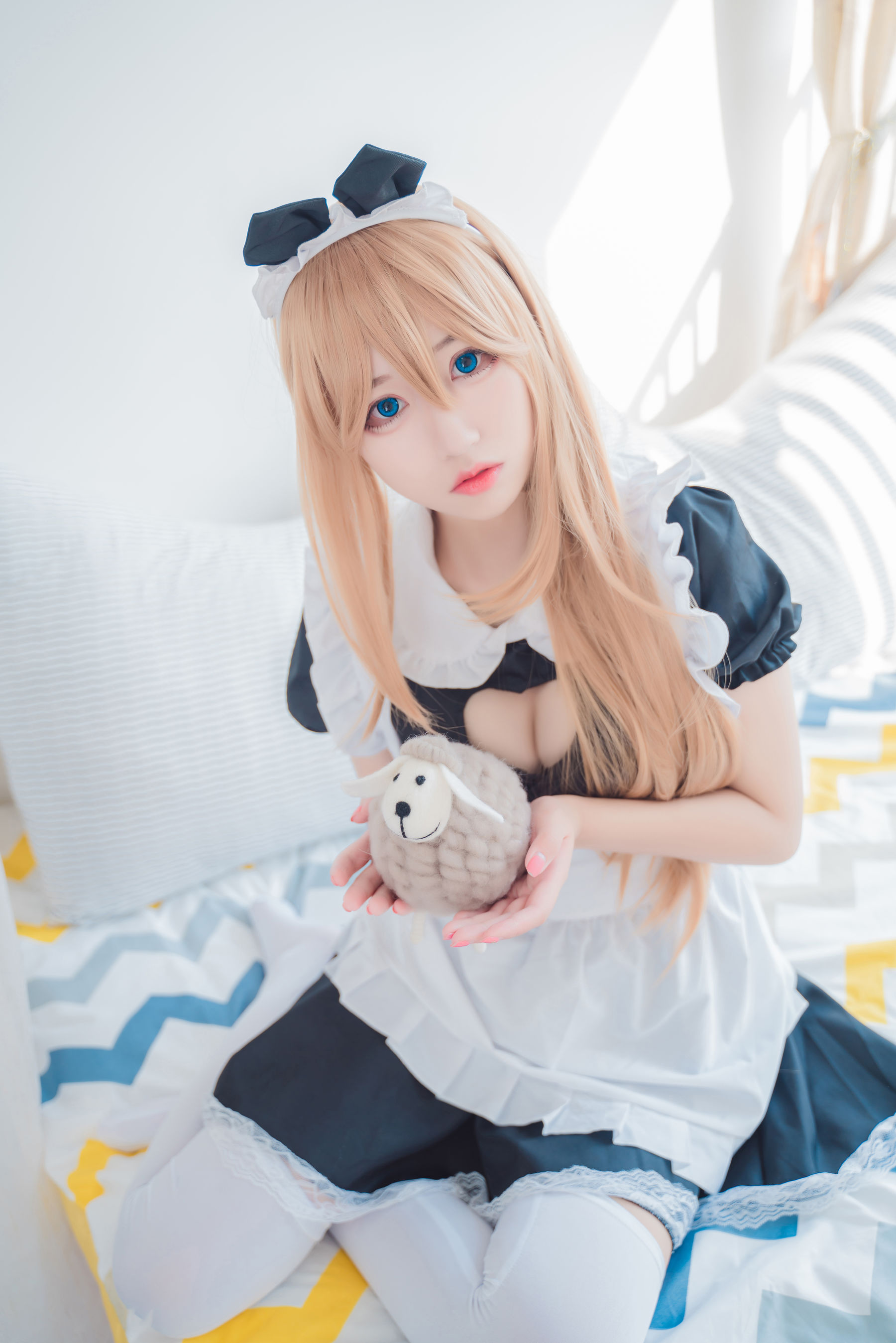[福利COS] 猫君君MaoJun - 猫猫的女仆装