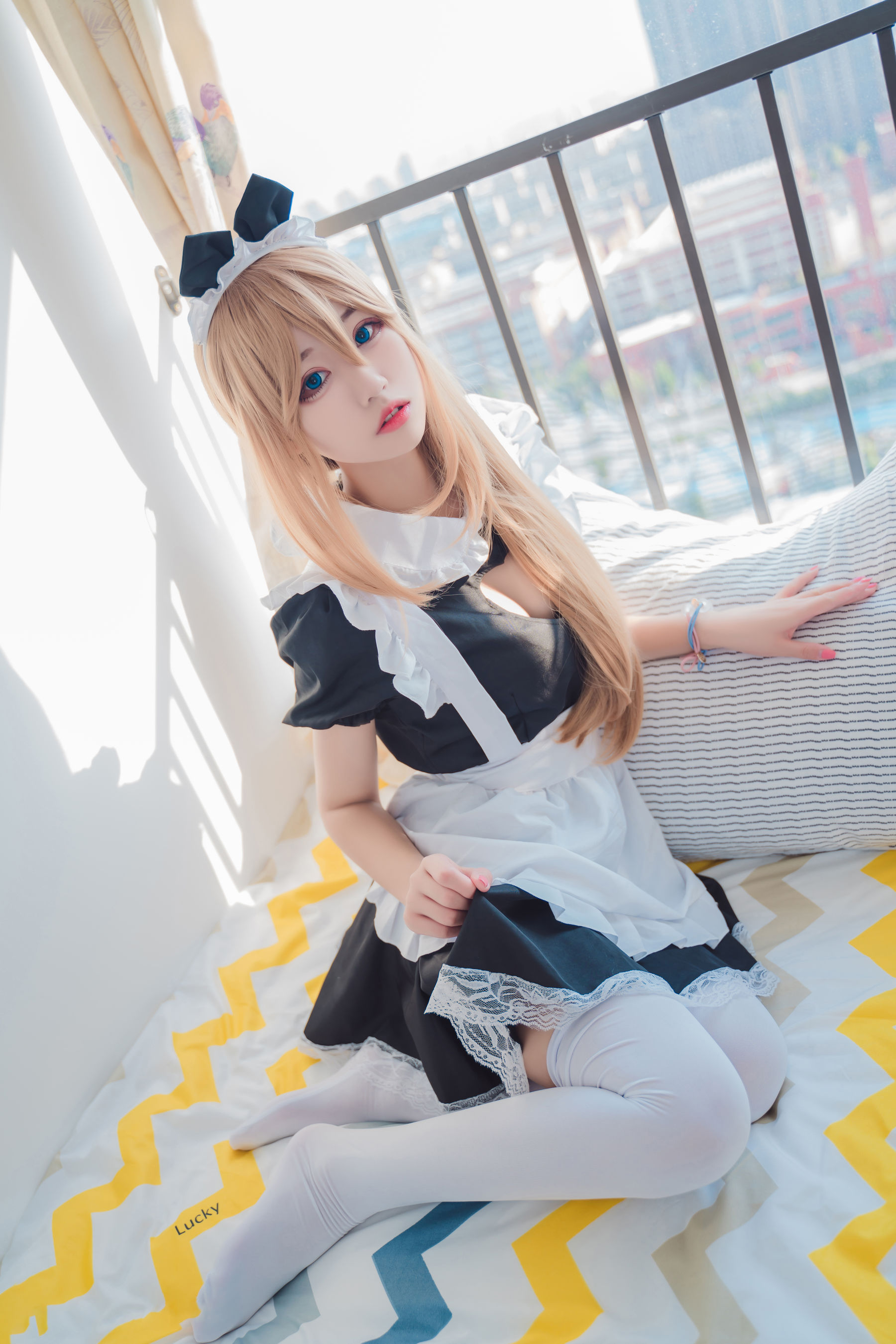 [福利COS] 猫君君MaoJun - 猫猫的女仆装
