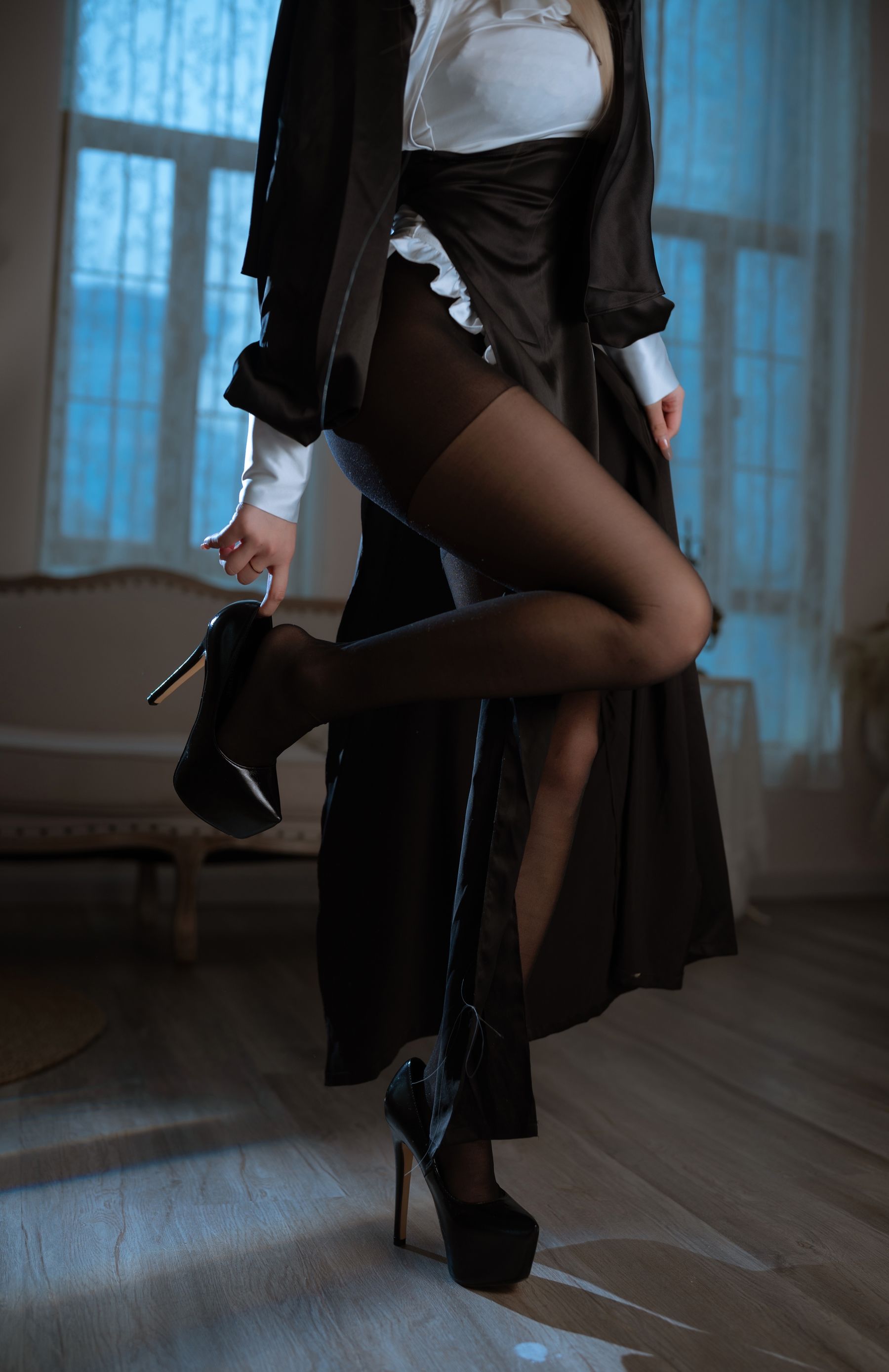[福利COS] 白嫩美少女鬼畜瑶 - 修女