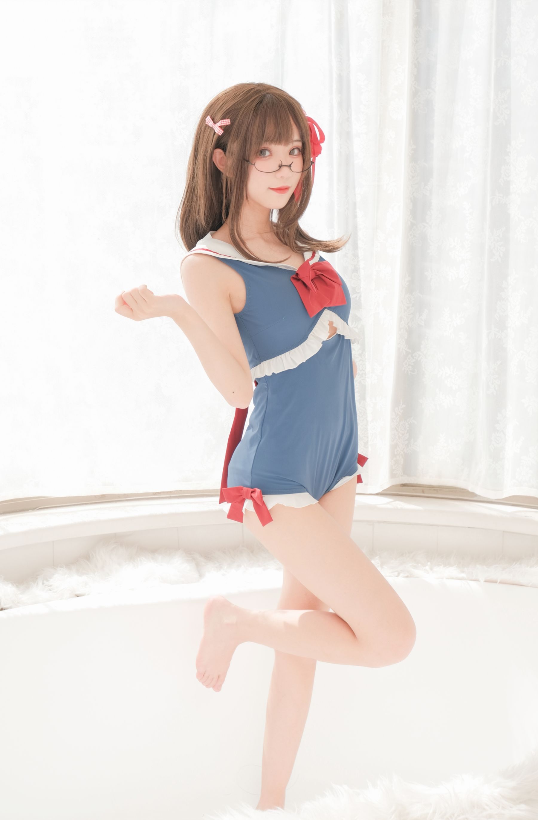 [福利COS] 花柒Hana - 白雪姬泳装