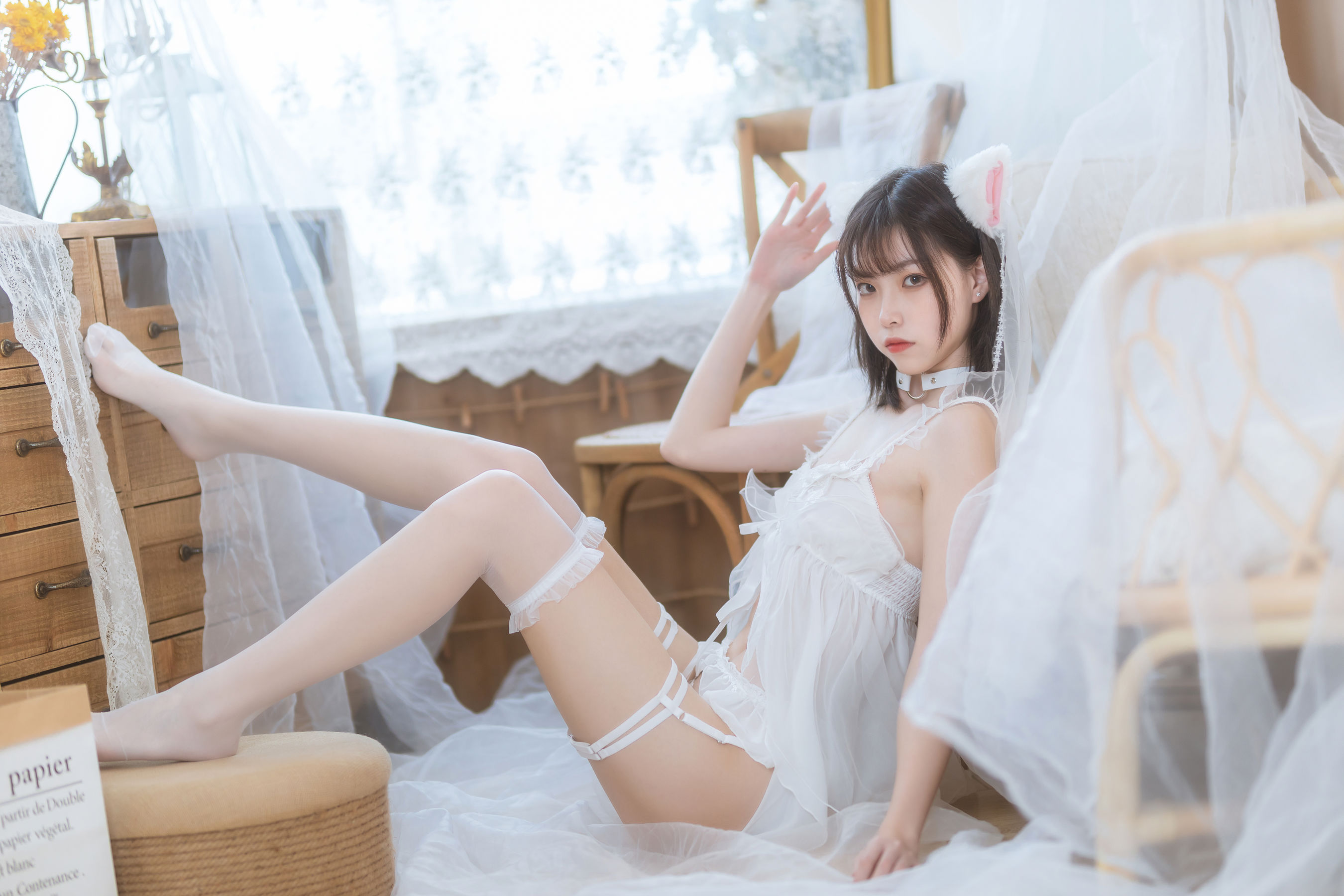 [福利COS] 许岚 - 少女白色裙