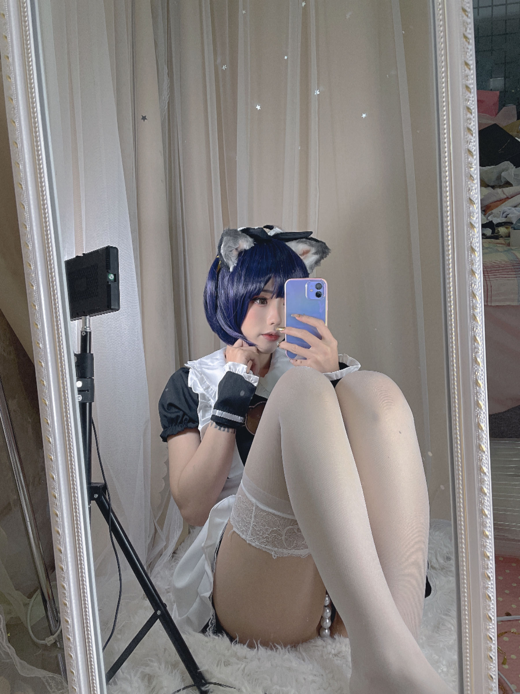 [福利COS] 钛合金大粑粑 - 女仆自拍