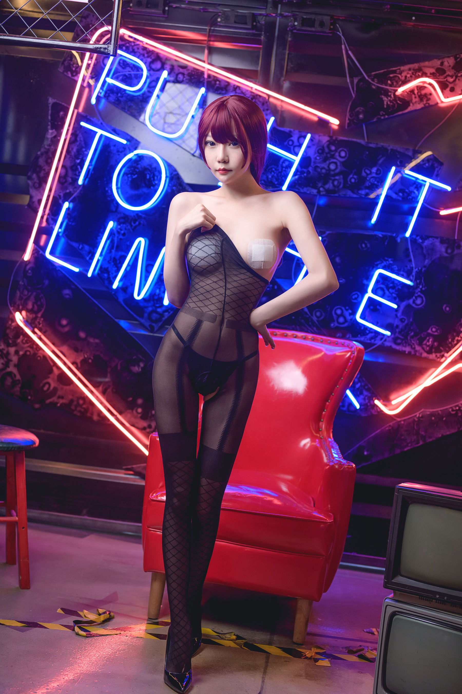 [福利COS] 香草喵露露写真 - 连体黑丝
