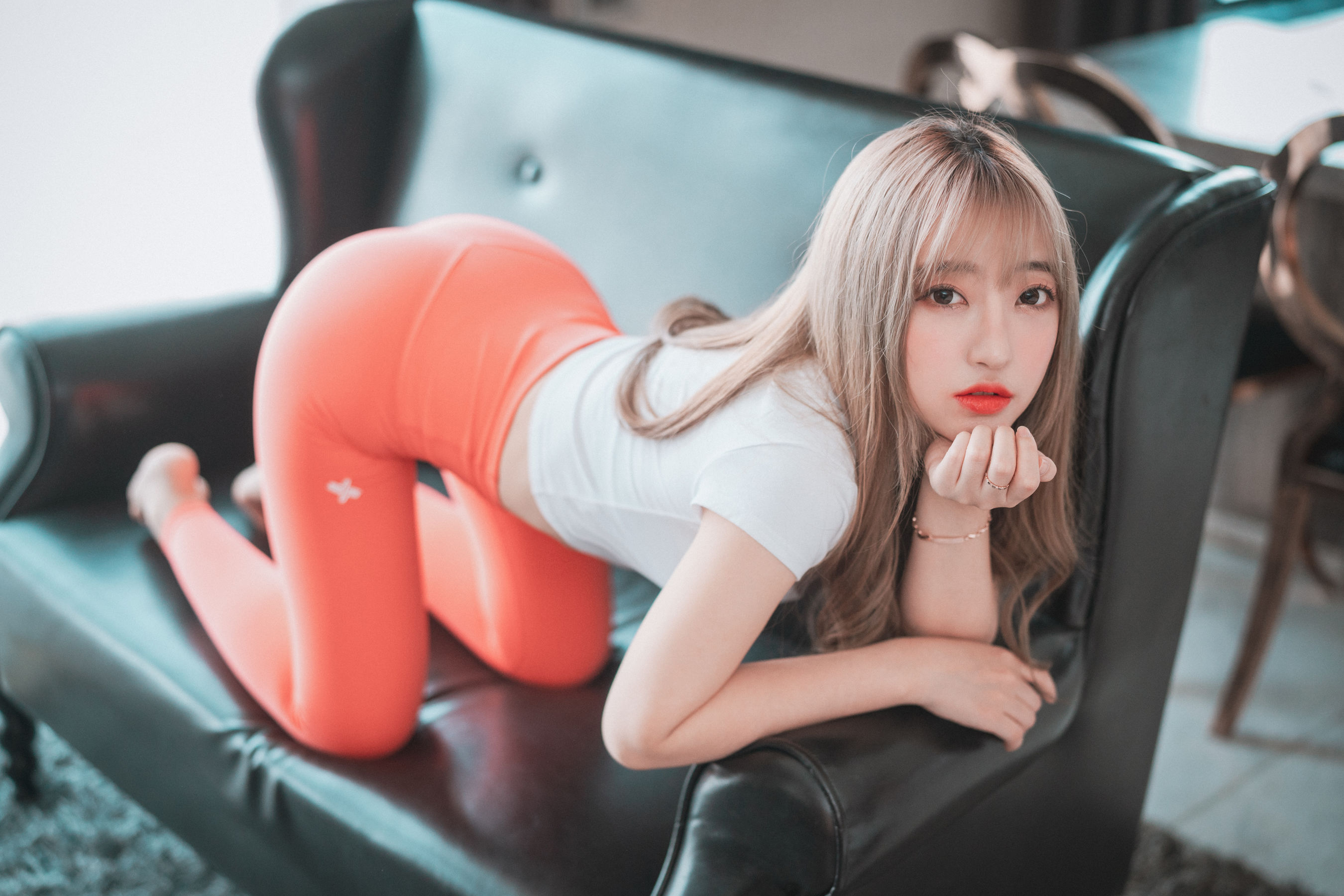[DJAWA]  Hanari - Red Orange & Cool Mint