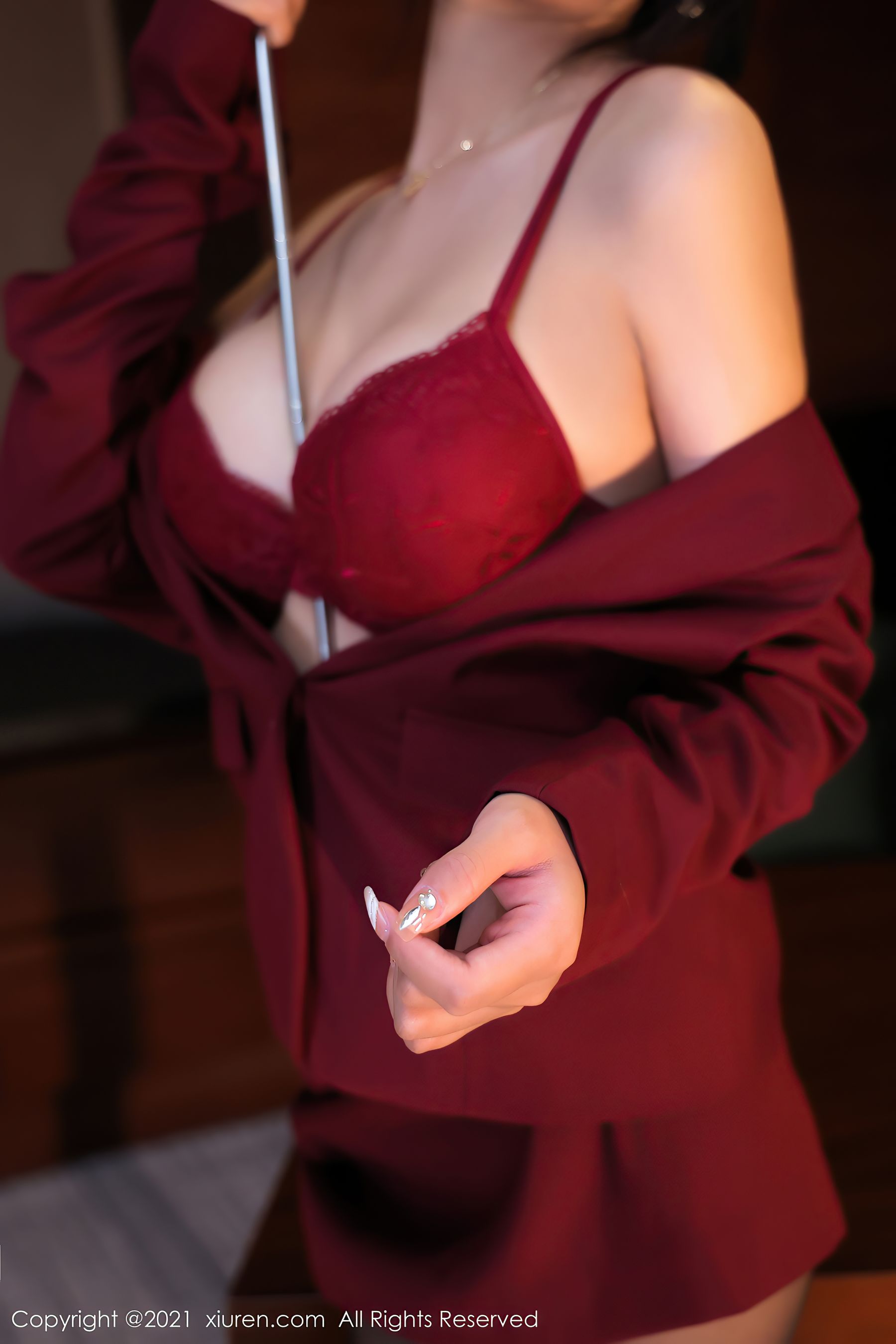 [秀人XiuRen] No.4038 Emily尹菲