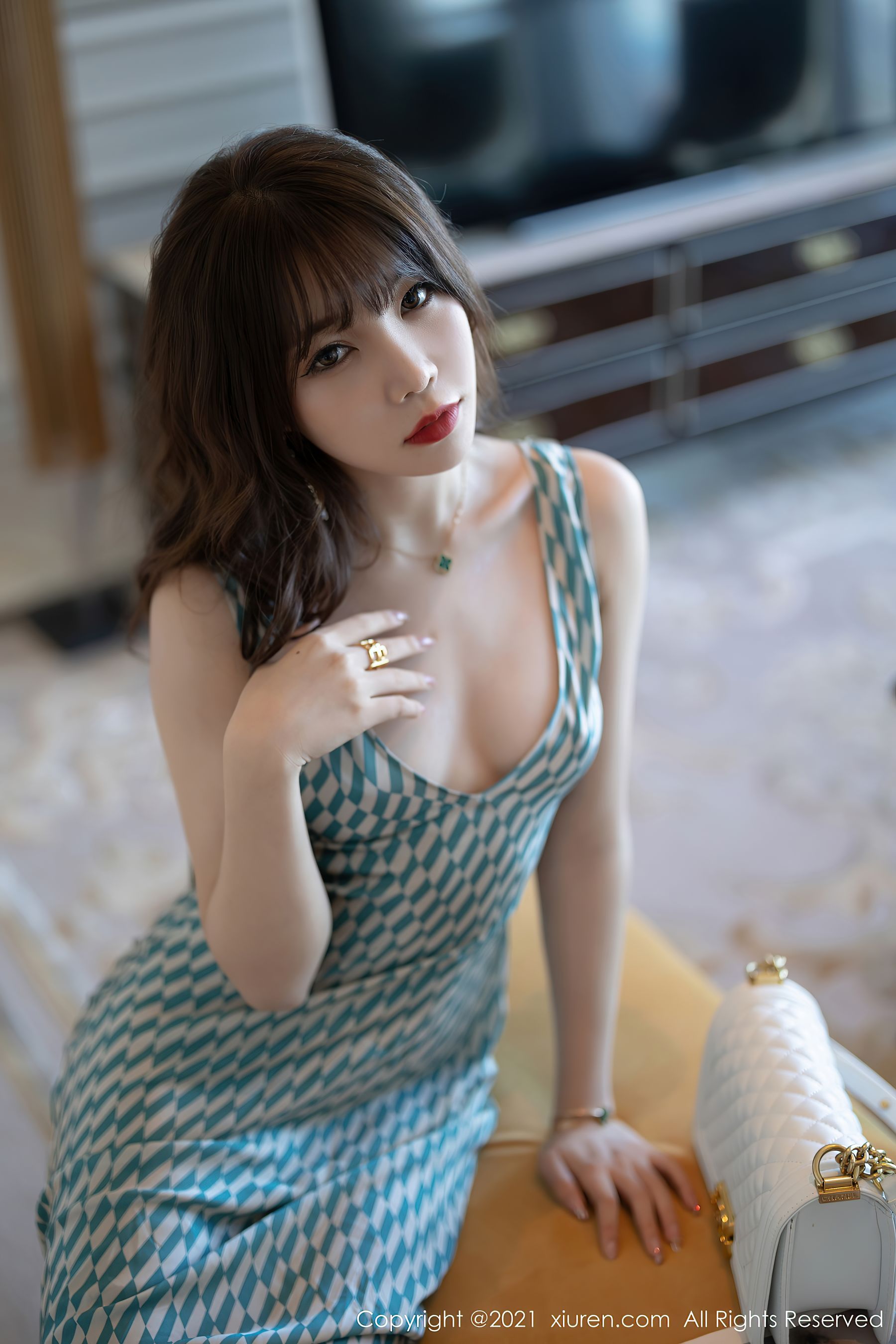 [秀人XiuRen] No.4069 芝芝Booty