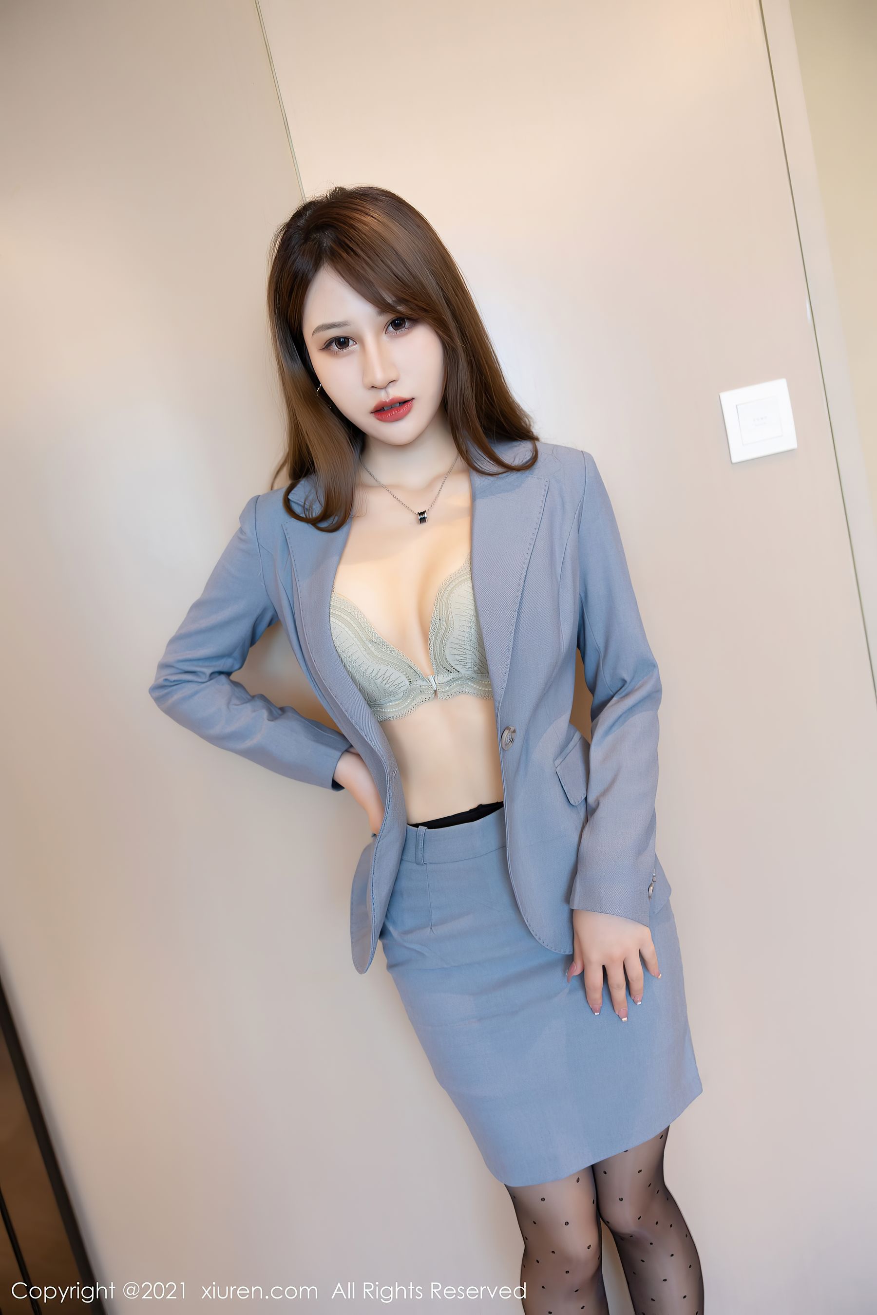 [秀人XiuRen] No.4117 张欣欣
