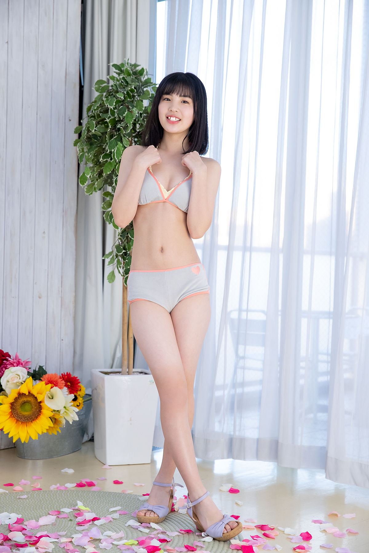 [Minisuka.tv] Ami Manabe 眞辺あみ - Fresh-idol Gallery 42